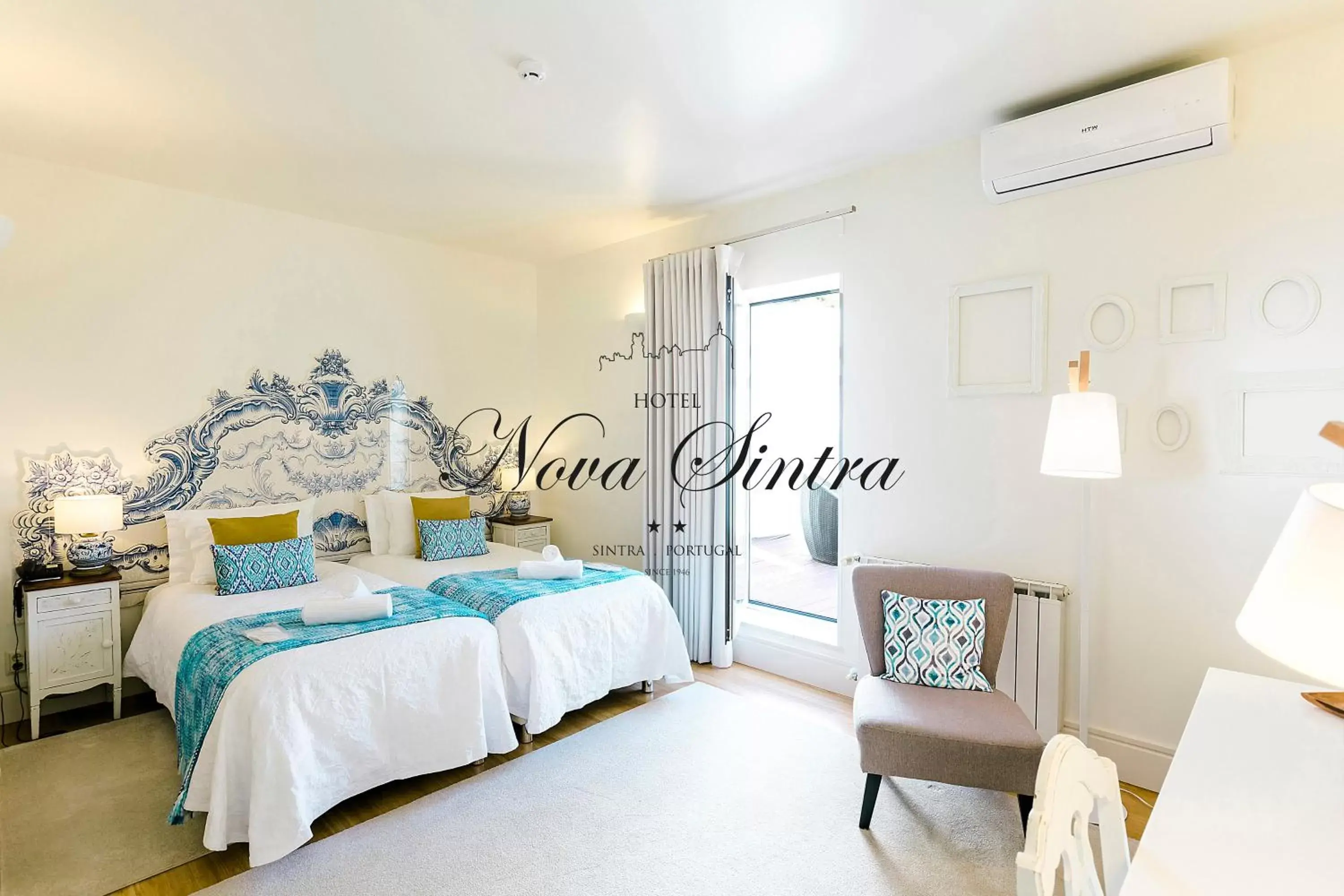 Twin Room with Terrace in Hotel Nova Sintra