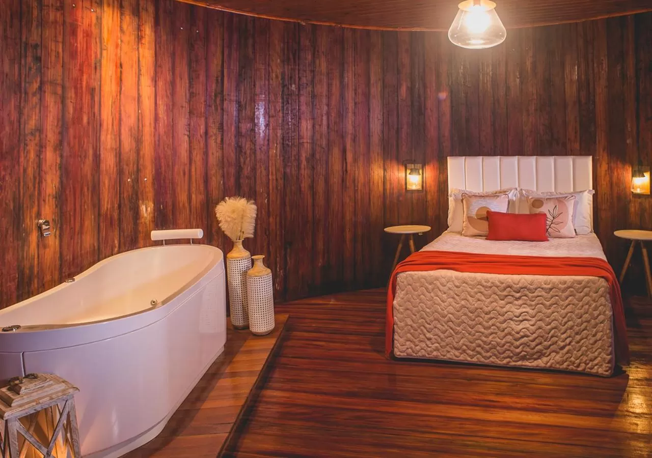 Hot Tub, Bed in Pipas do Vale - Vale dos Vinhedos