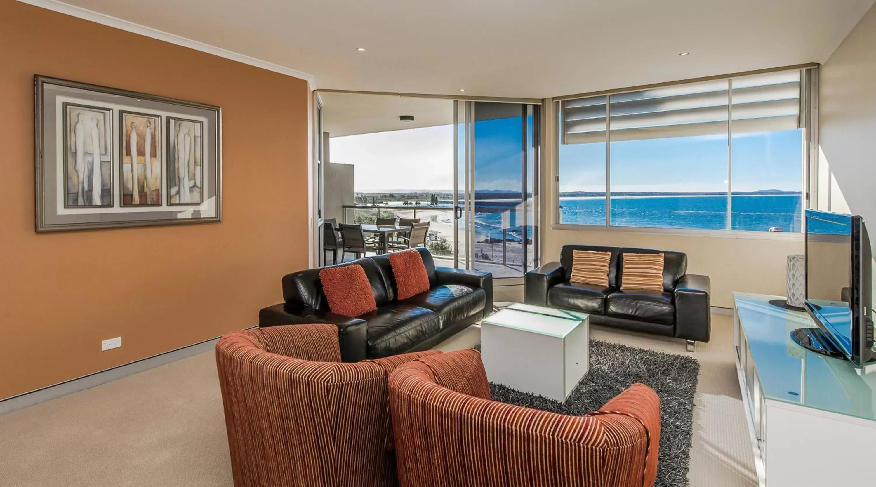 Balcony/Terrace, Lounge/Bar in Sandcastle Apartments