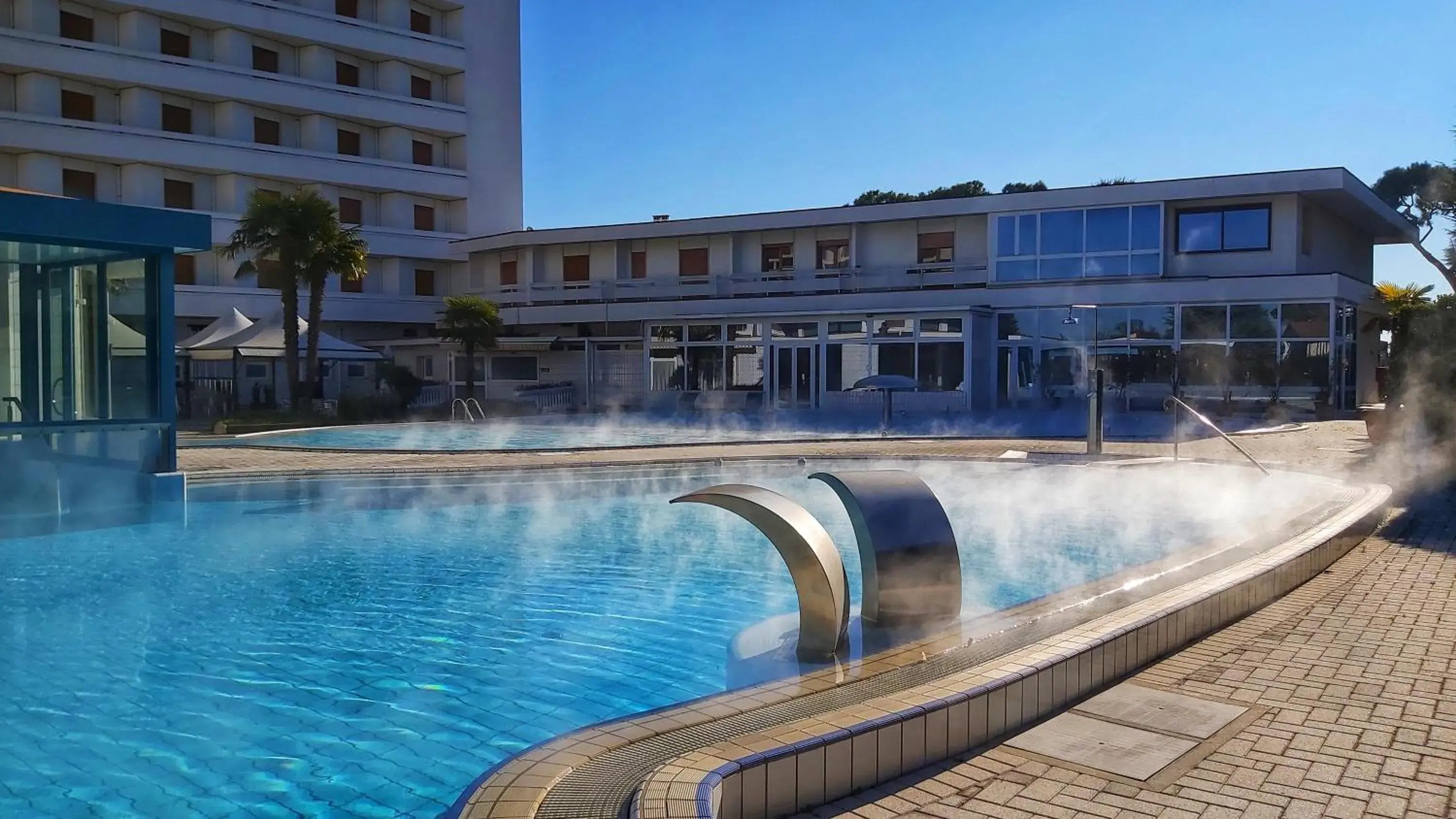 Property building, Swimming Pool in Hotel Terme Marconi