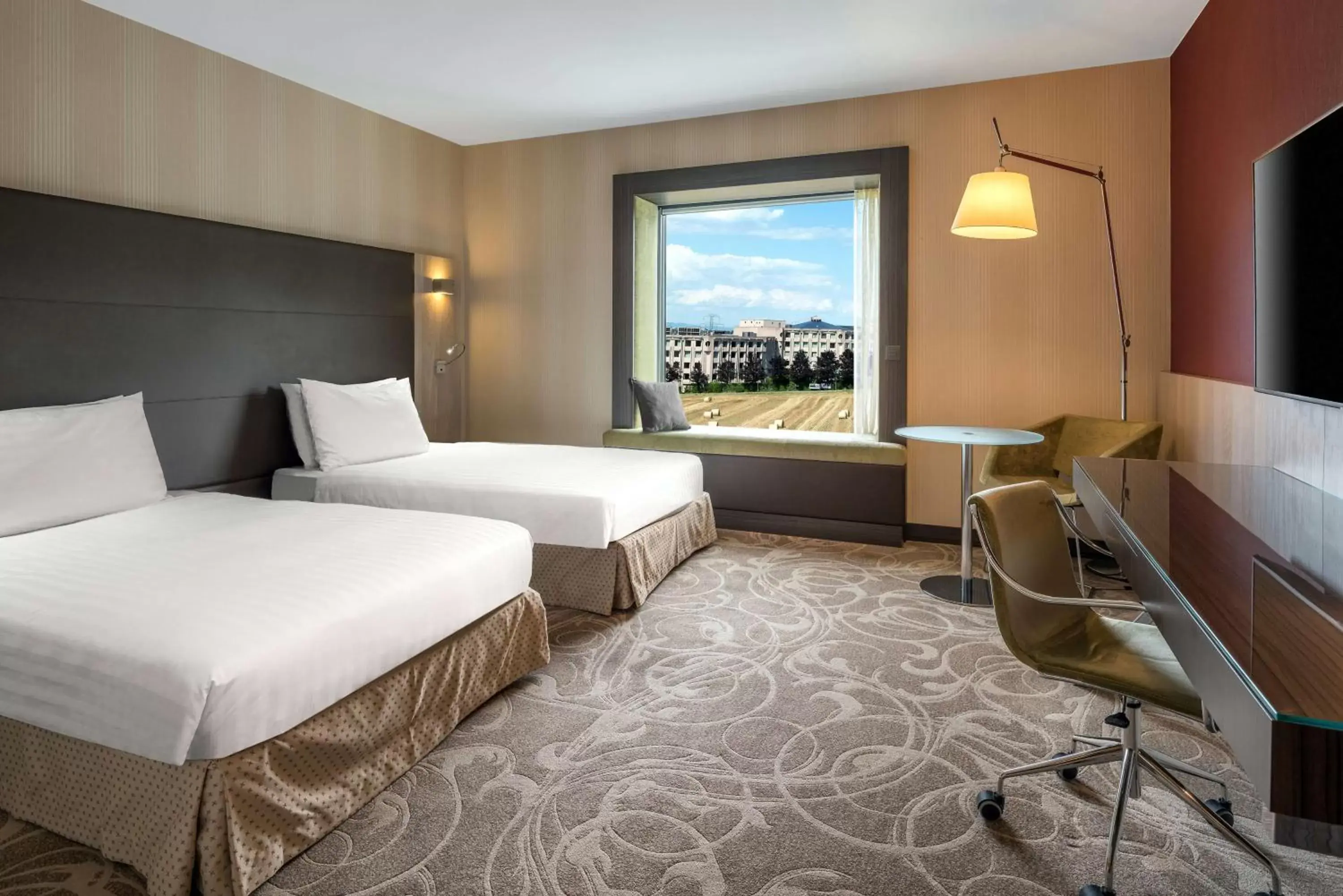 Bed in Hilton Geneva Hotel and Conference Centre Bed in Hilton Geneva Hotel and Conference Centre