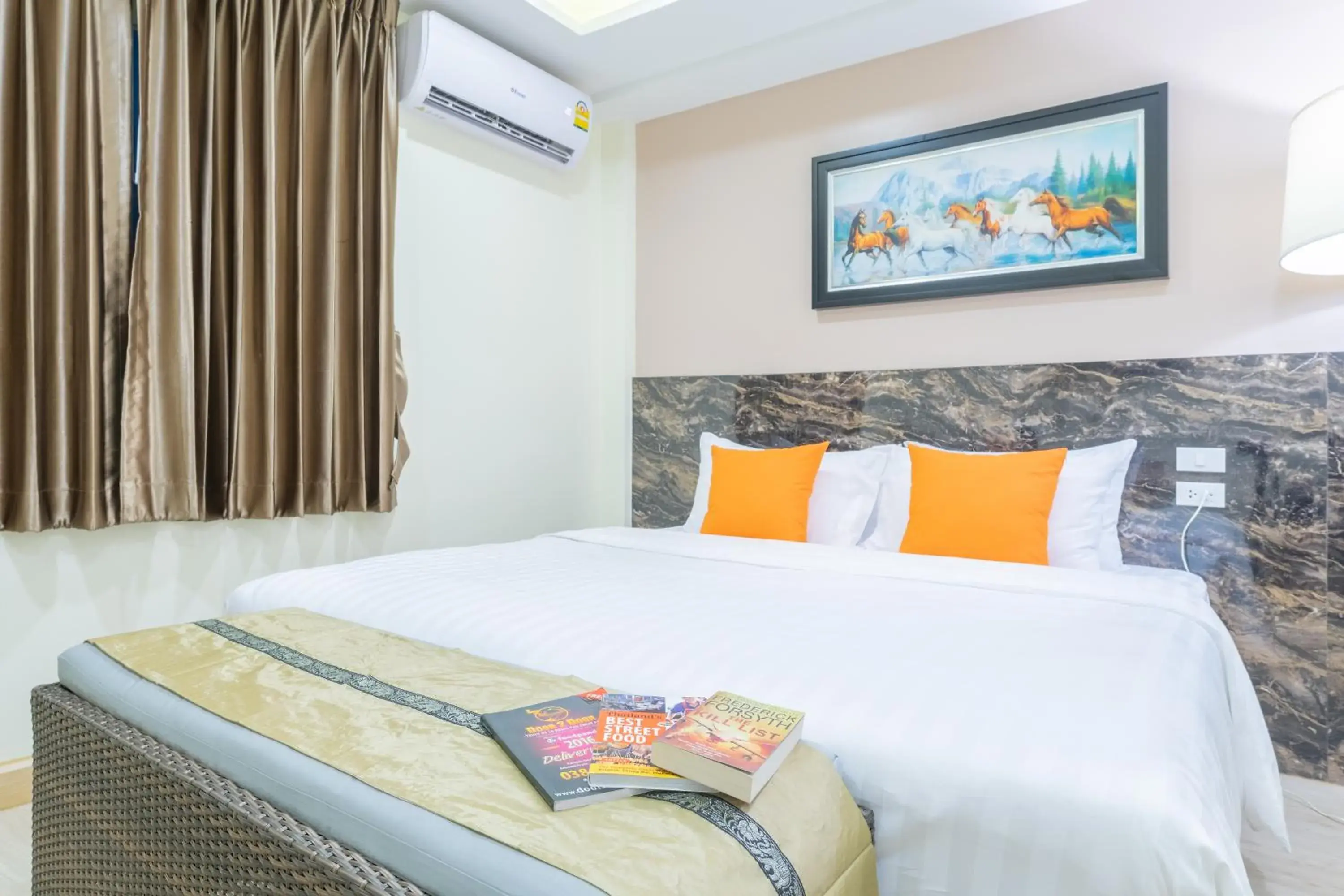 Bed in 4M Pratunam Hotel Bed in 4M Pratunam Hotel