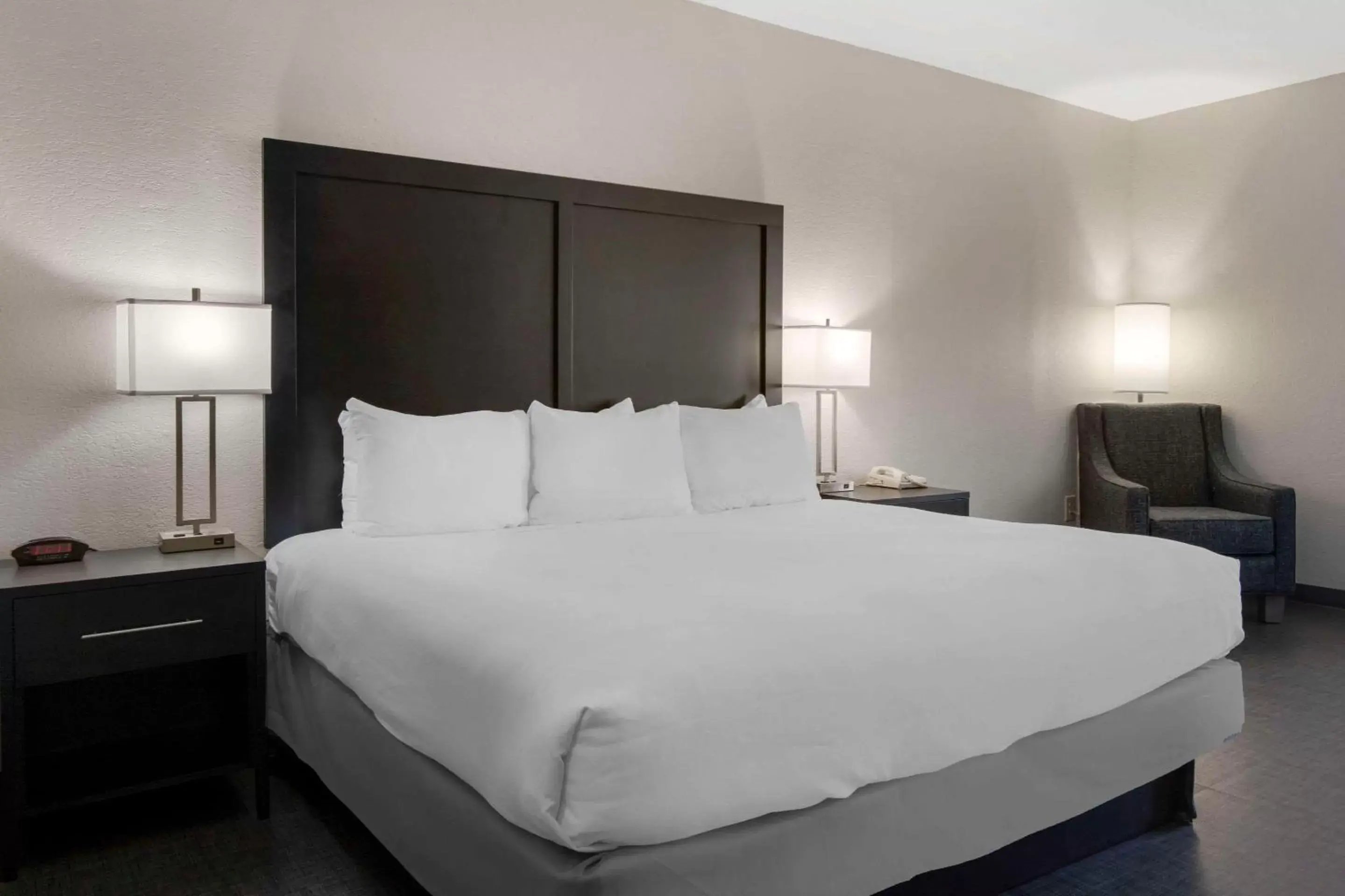 Bedroom, Bed in Comfort Inn & Suites Greer - Greenville