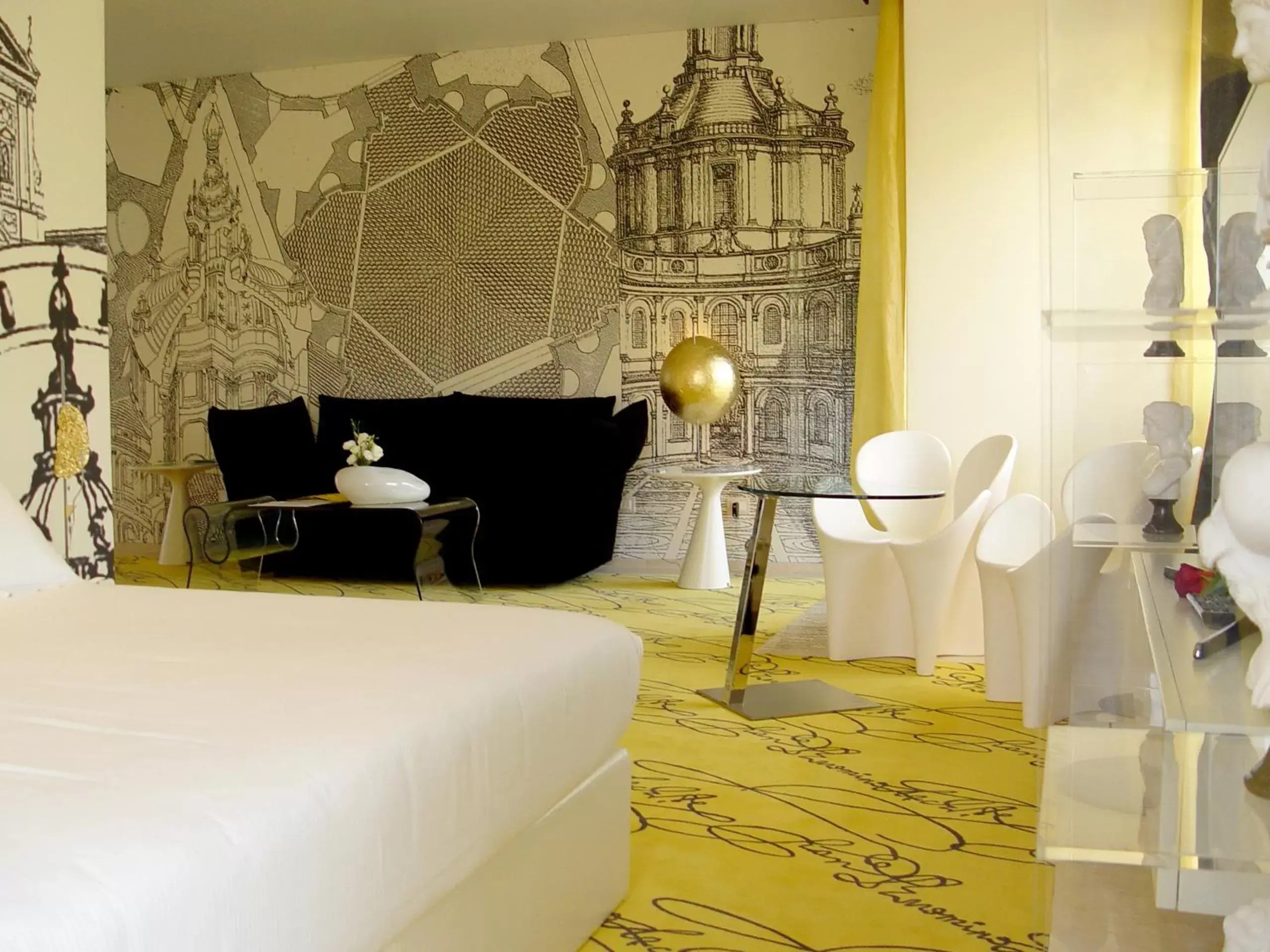 Decorative detail, Seating Area in Hotel Ripa Roma