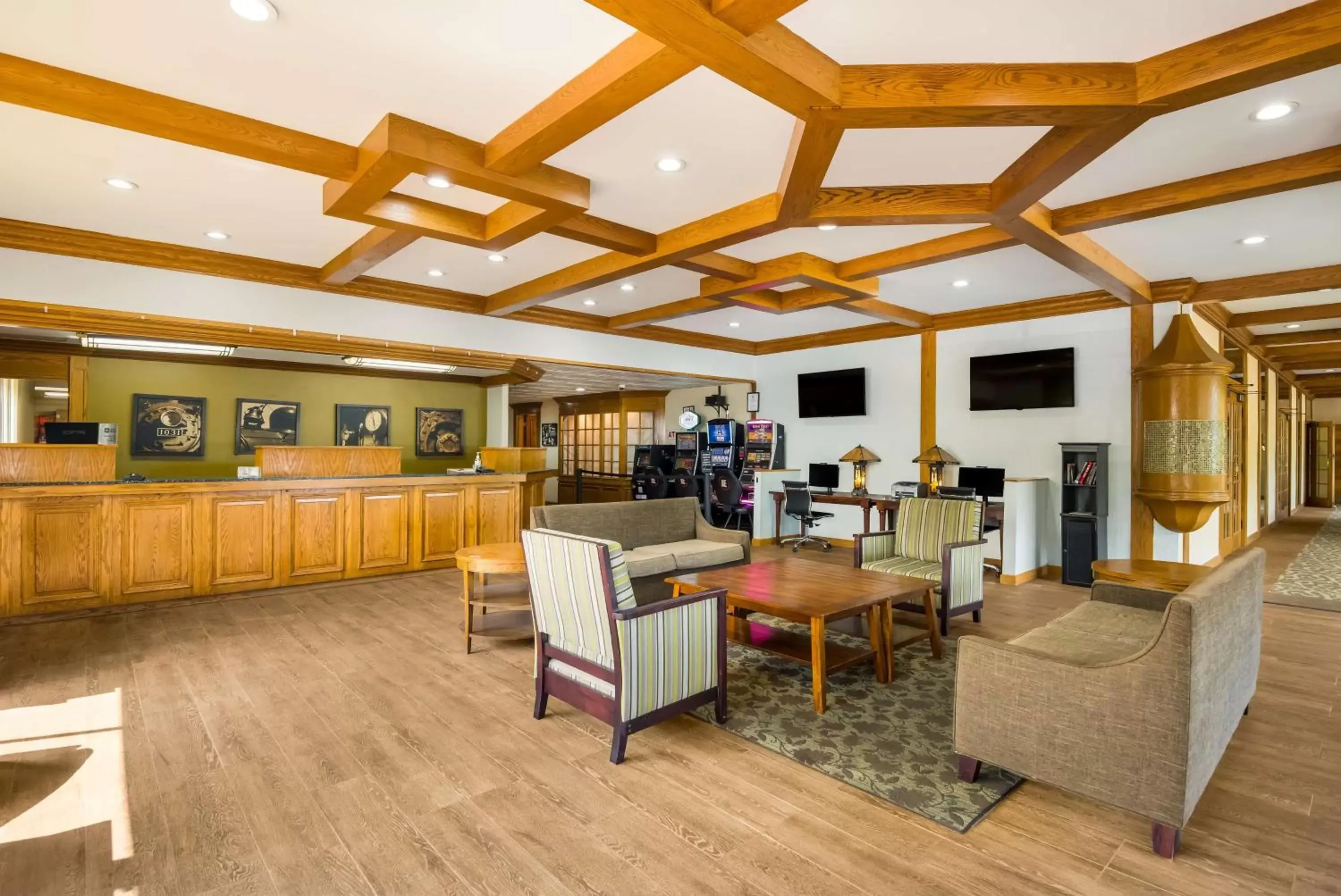 Lobby or reception, Lobby/Reception in Best Western Prairie Inn & Conference Center