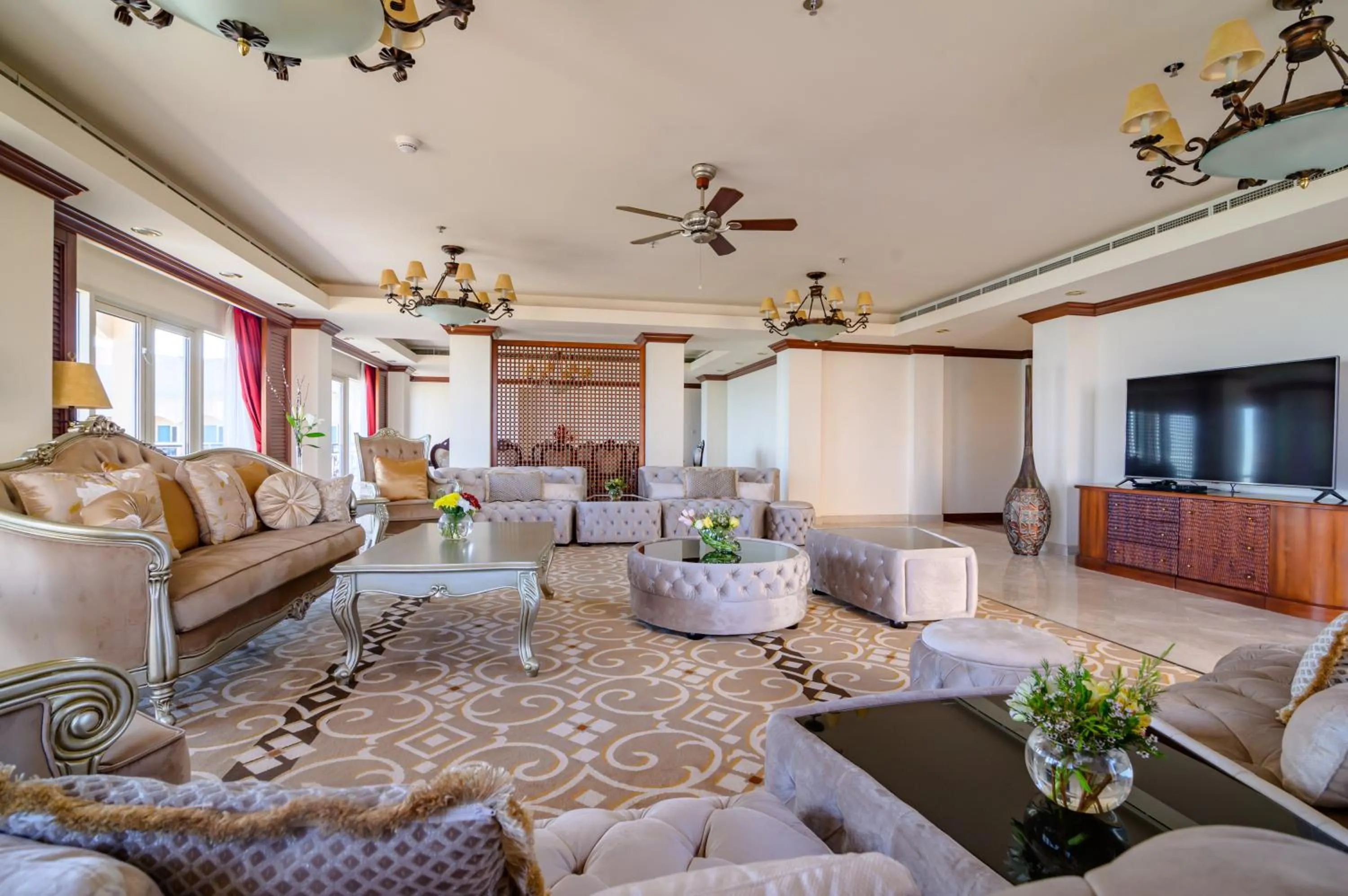 Living room in Danat Jebel Dhanna Resort