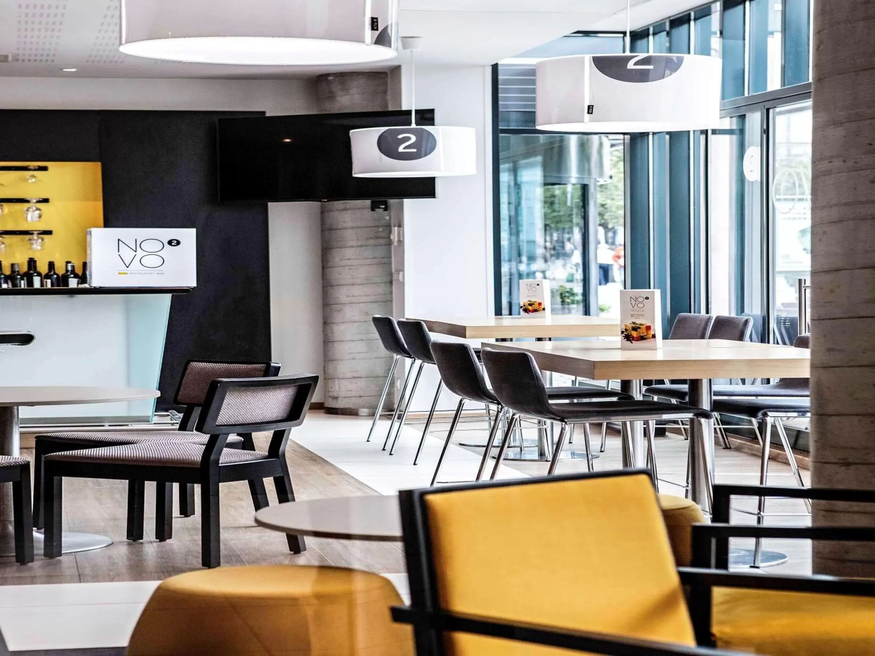 Lounge or bar, Restaurant/Places to Eat in Novotel Vilnius Centre