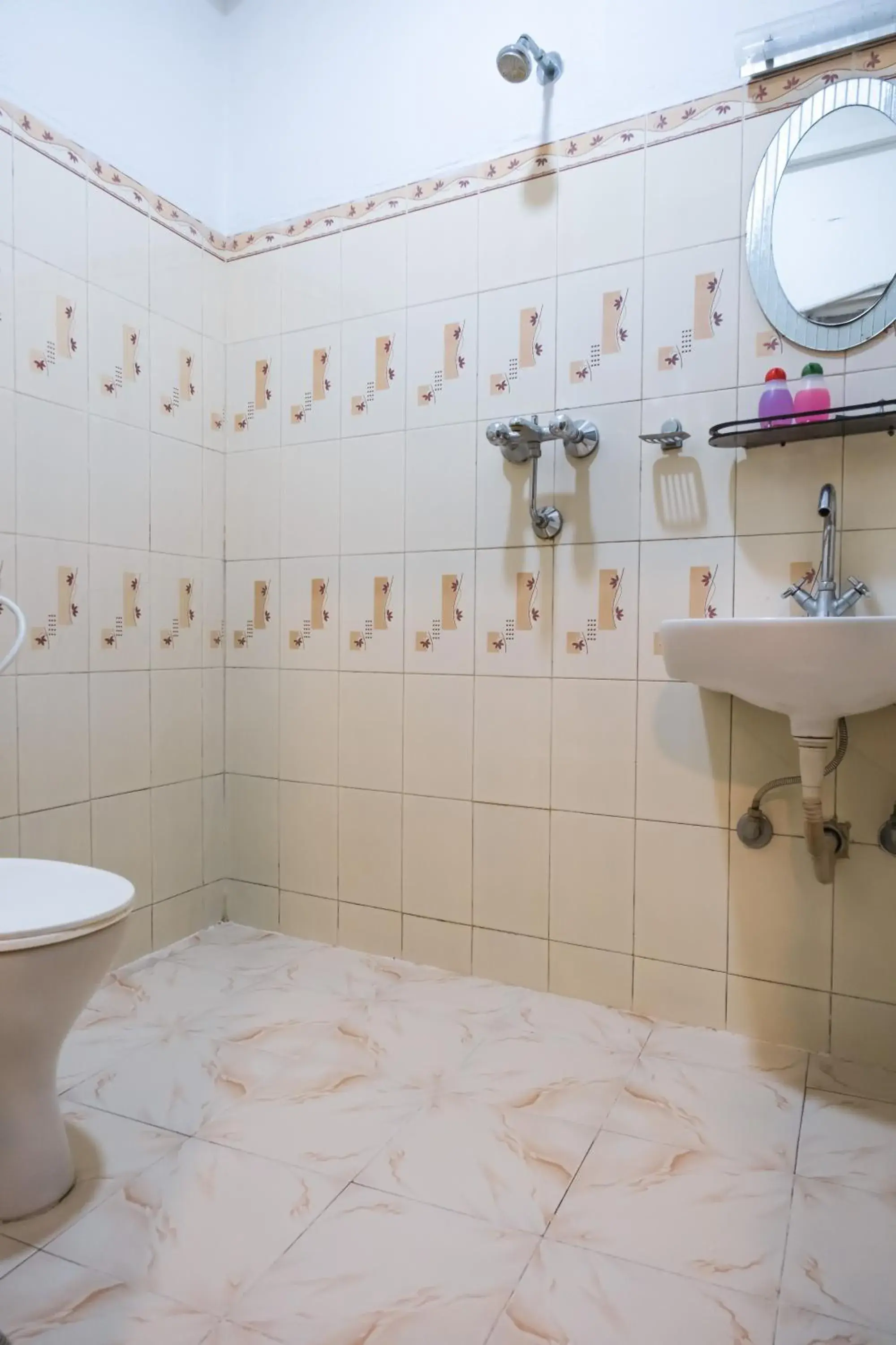 Bathroom in Hotel Nepalaya