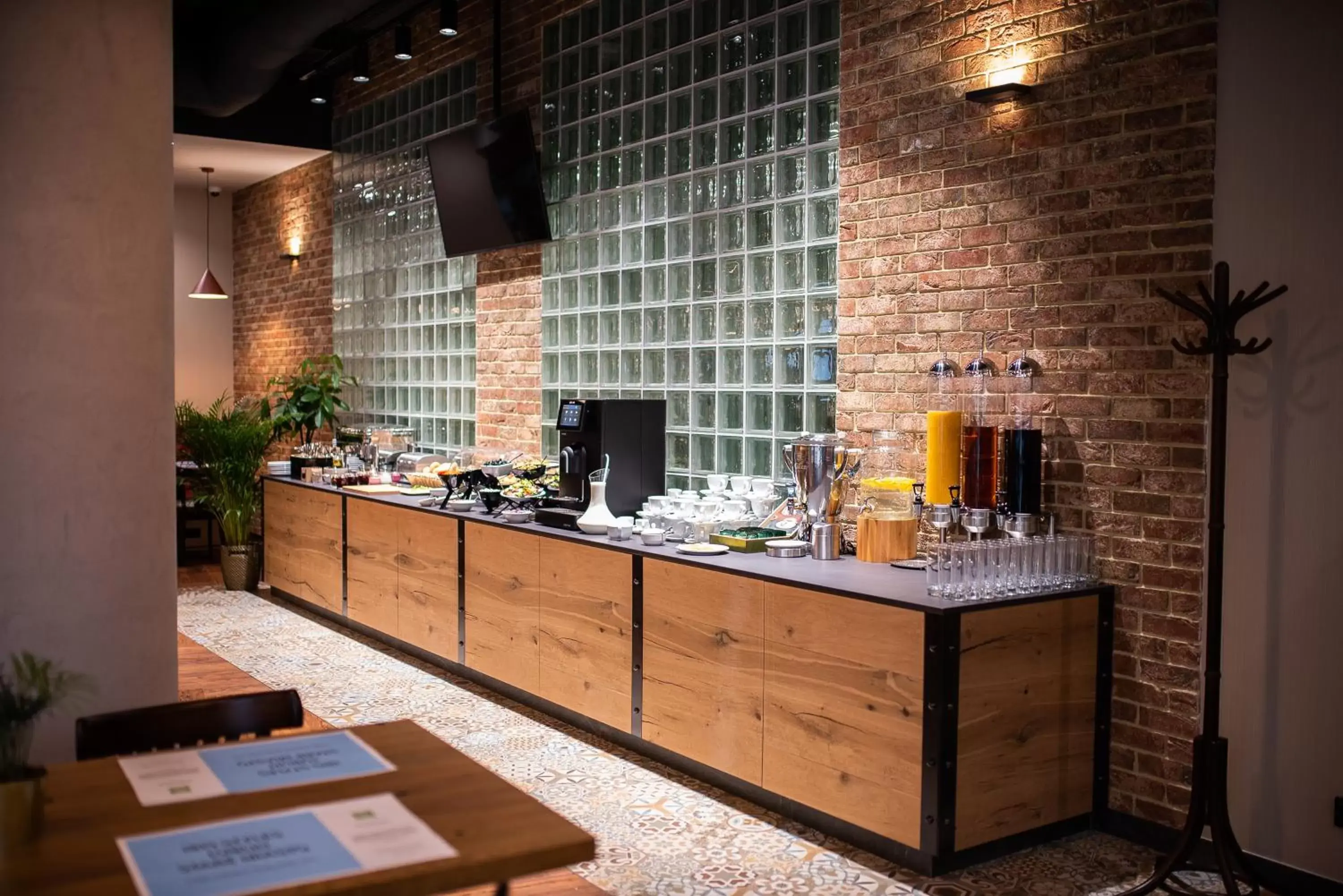 Restaurant/places to eat in ibis Styles Lublin Stare Miasto Restaurant/places to eat in ibis Styles Lublin Stare Miasto