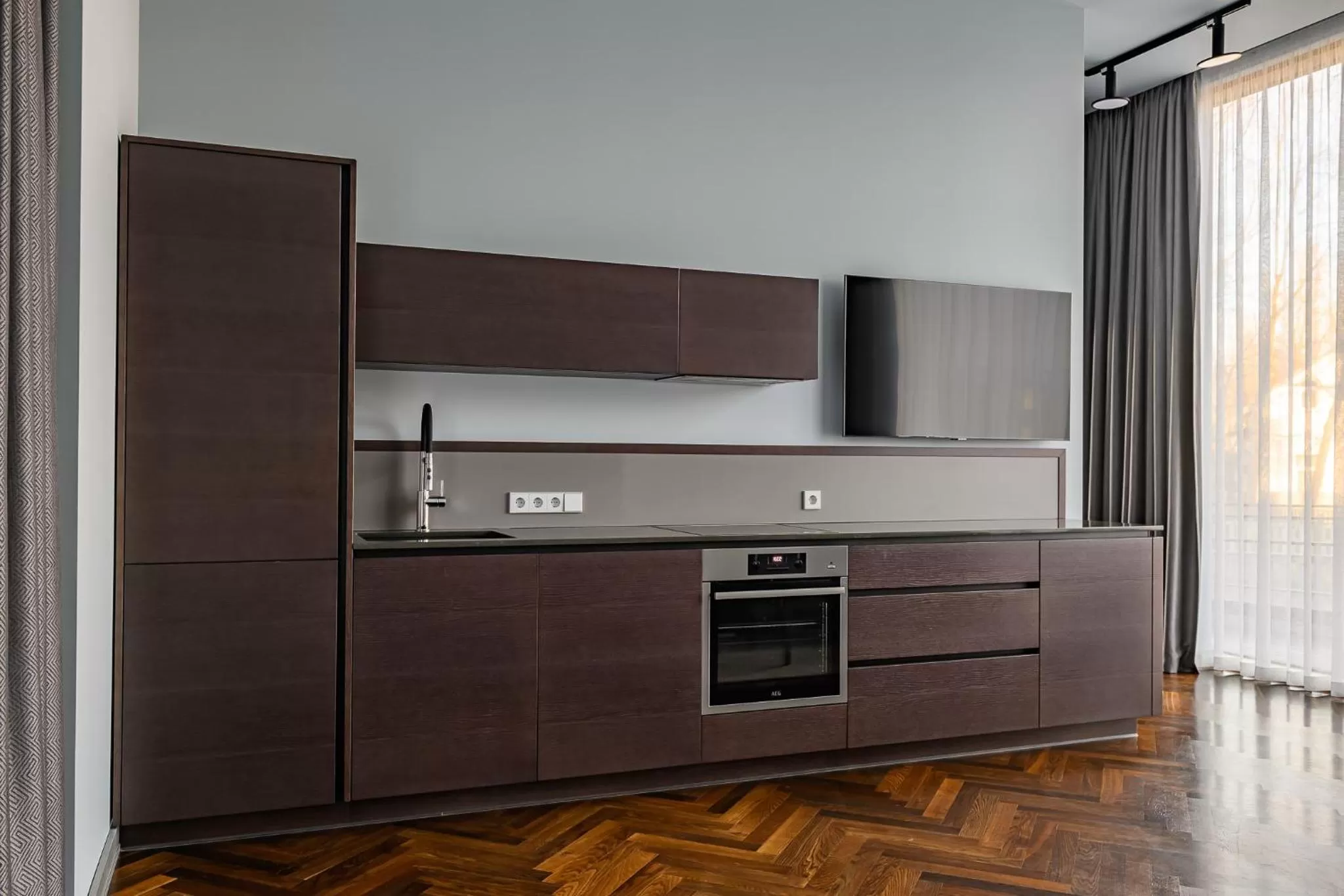 TV and multimedia, Kitchen/Kitchenette in Roze Peldu Residence