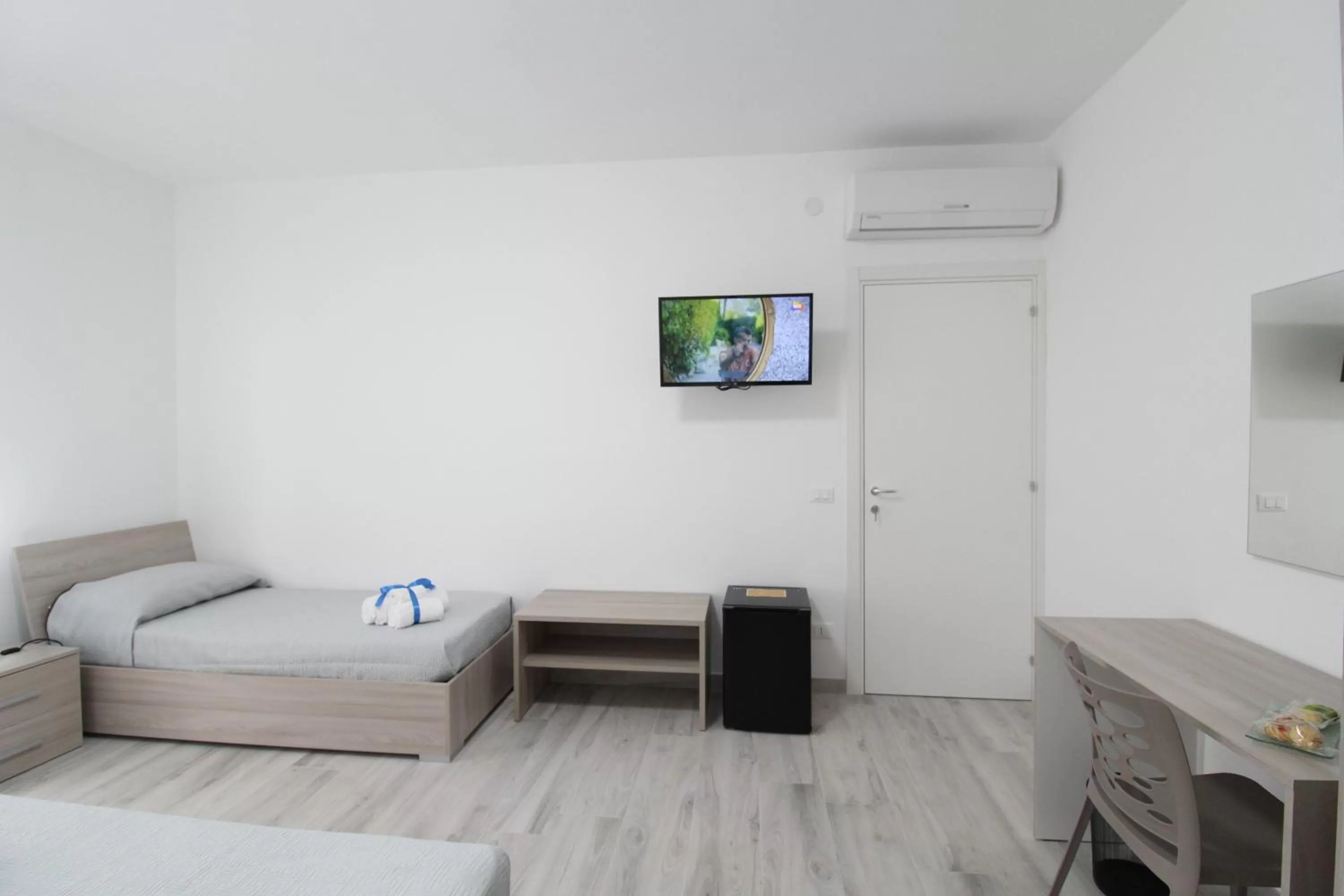 Bed, Seating Area in BED & BREAKFAST VAL di ERICE