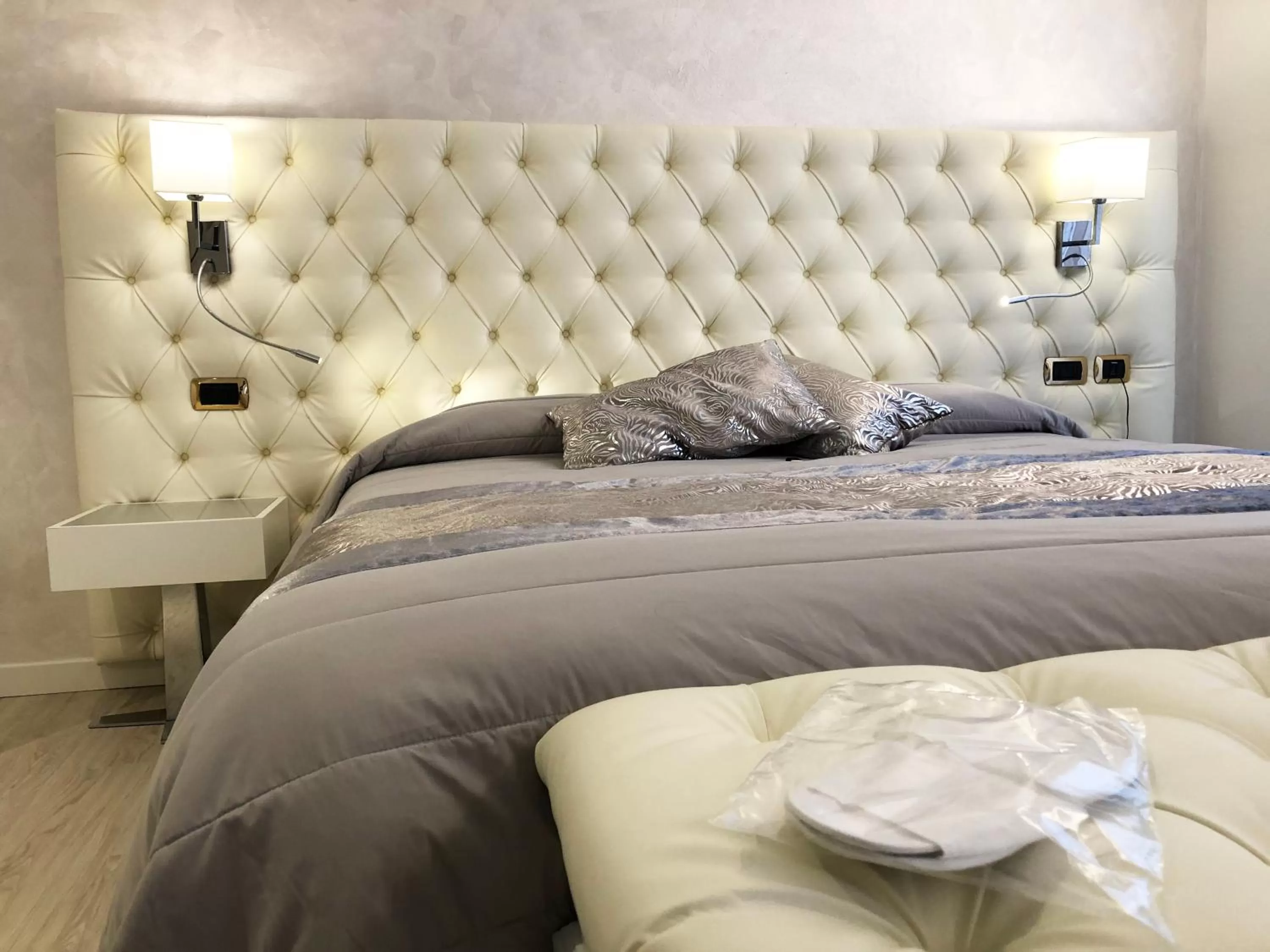 Bed in Hotel Trettenero