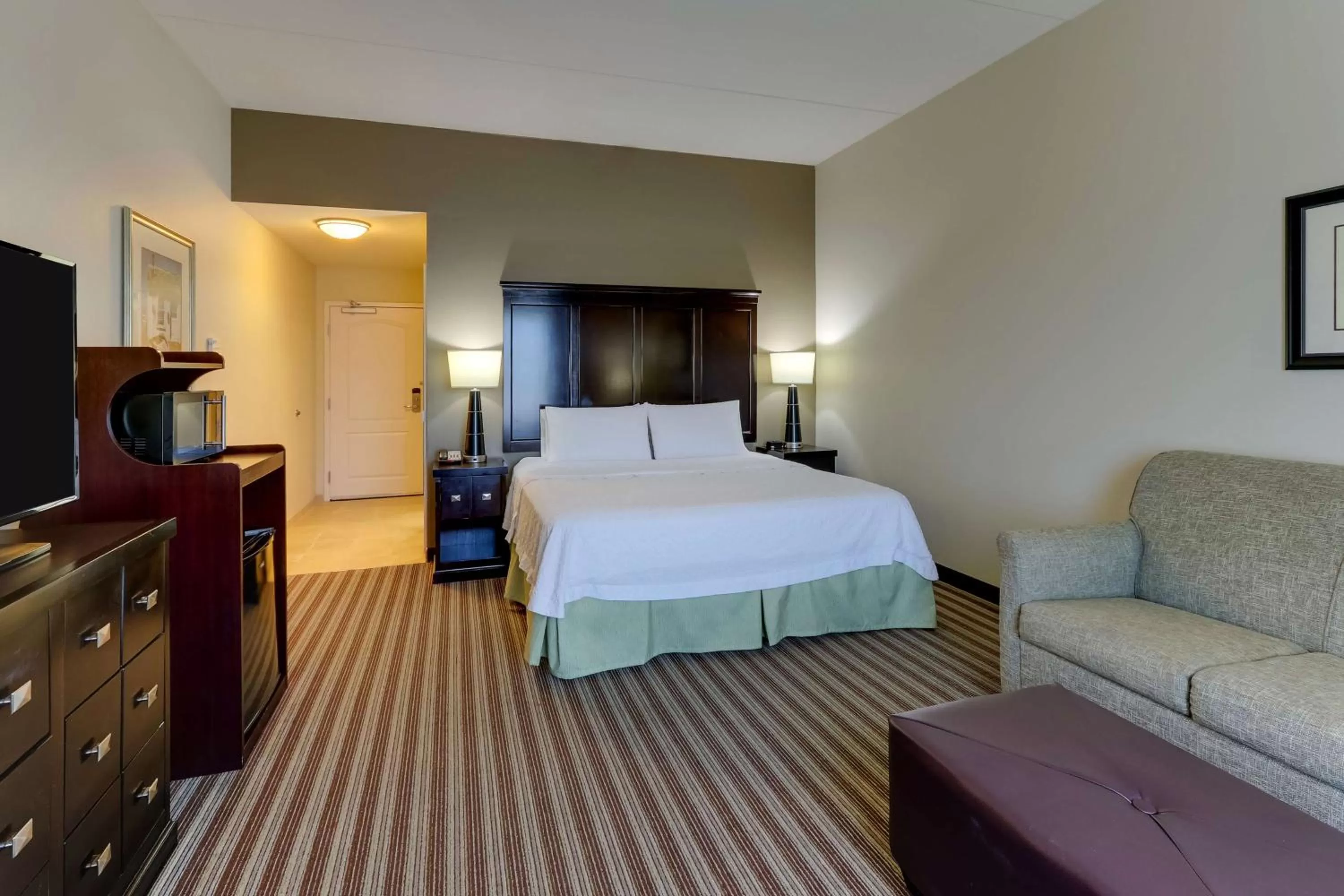 Bedroom, Bed in Hampton Inn and Suites Swansboro Near Camp Lejeune