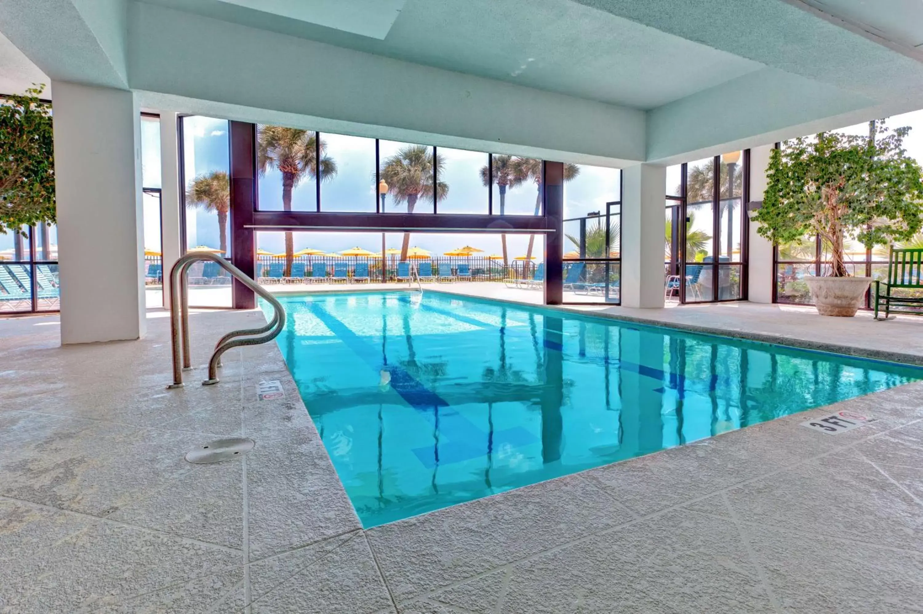 Pool view, Swimming Pool in Dayton House Resort - BW Signature Collection