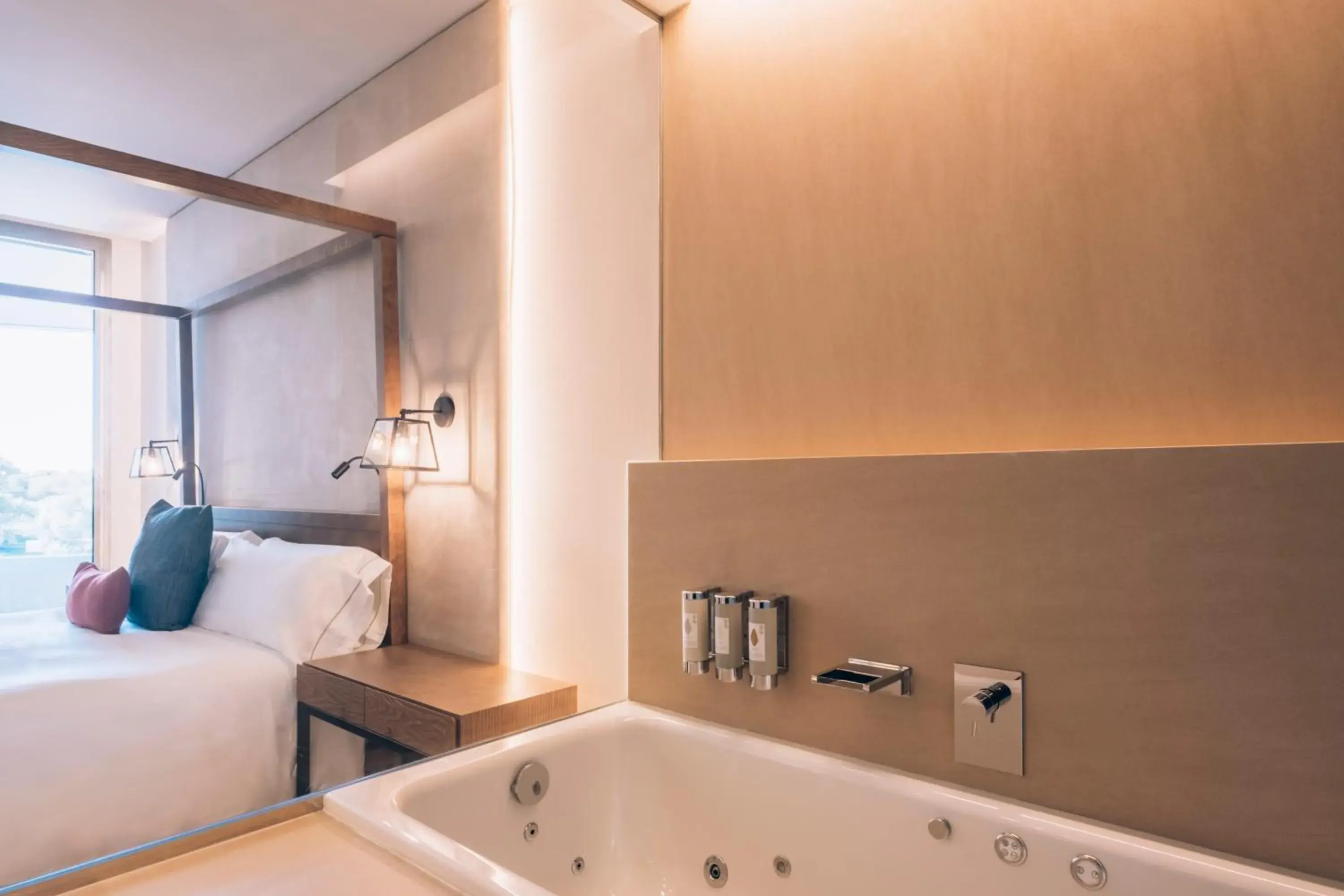 Hot Tub, Bathroom in Iberostar Selection Llaut Palma- Adults Only