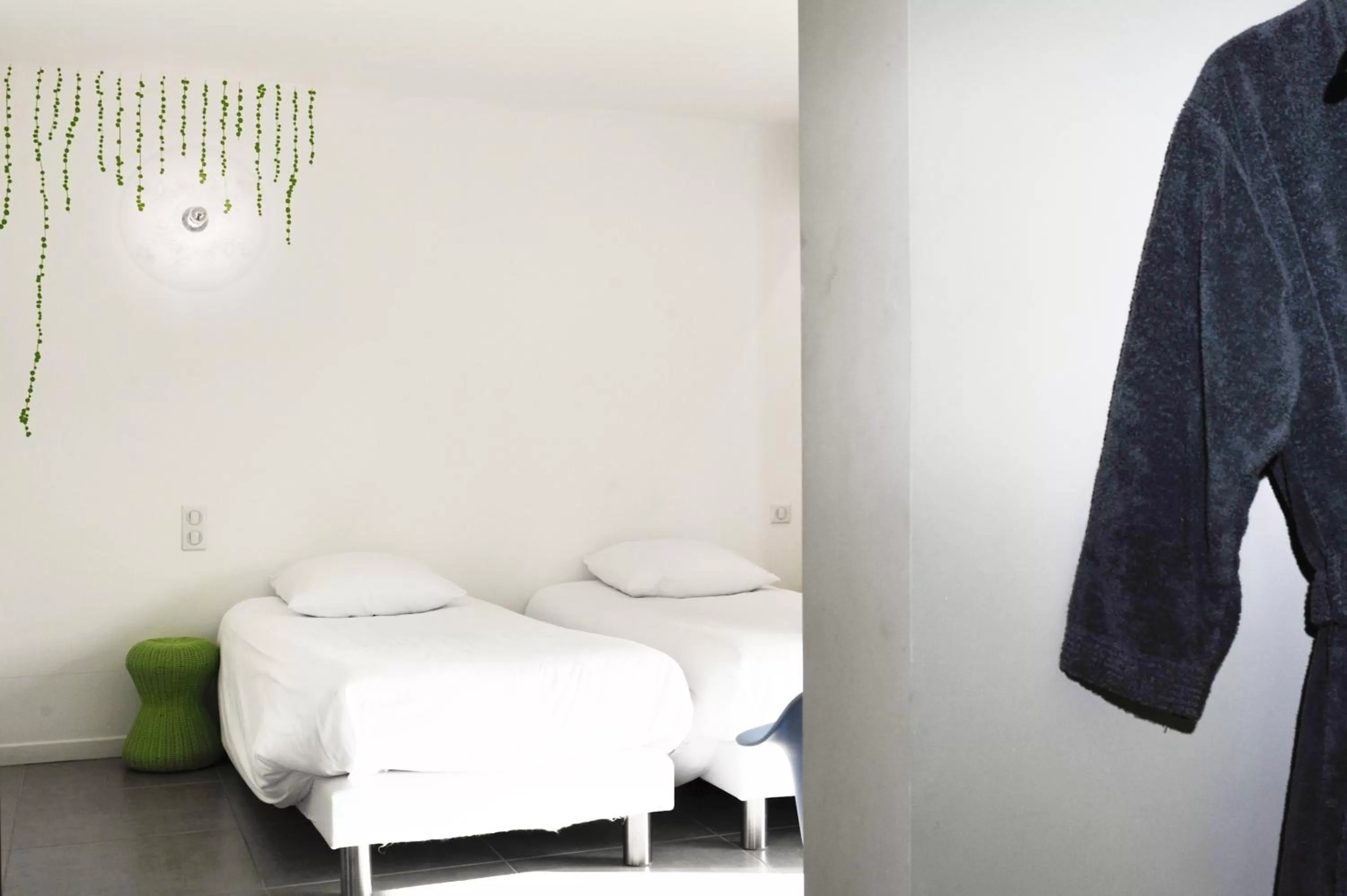 Bedroom, Bed in Le Jour et la Nuit, Maison d'hôtes