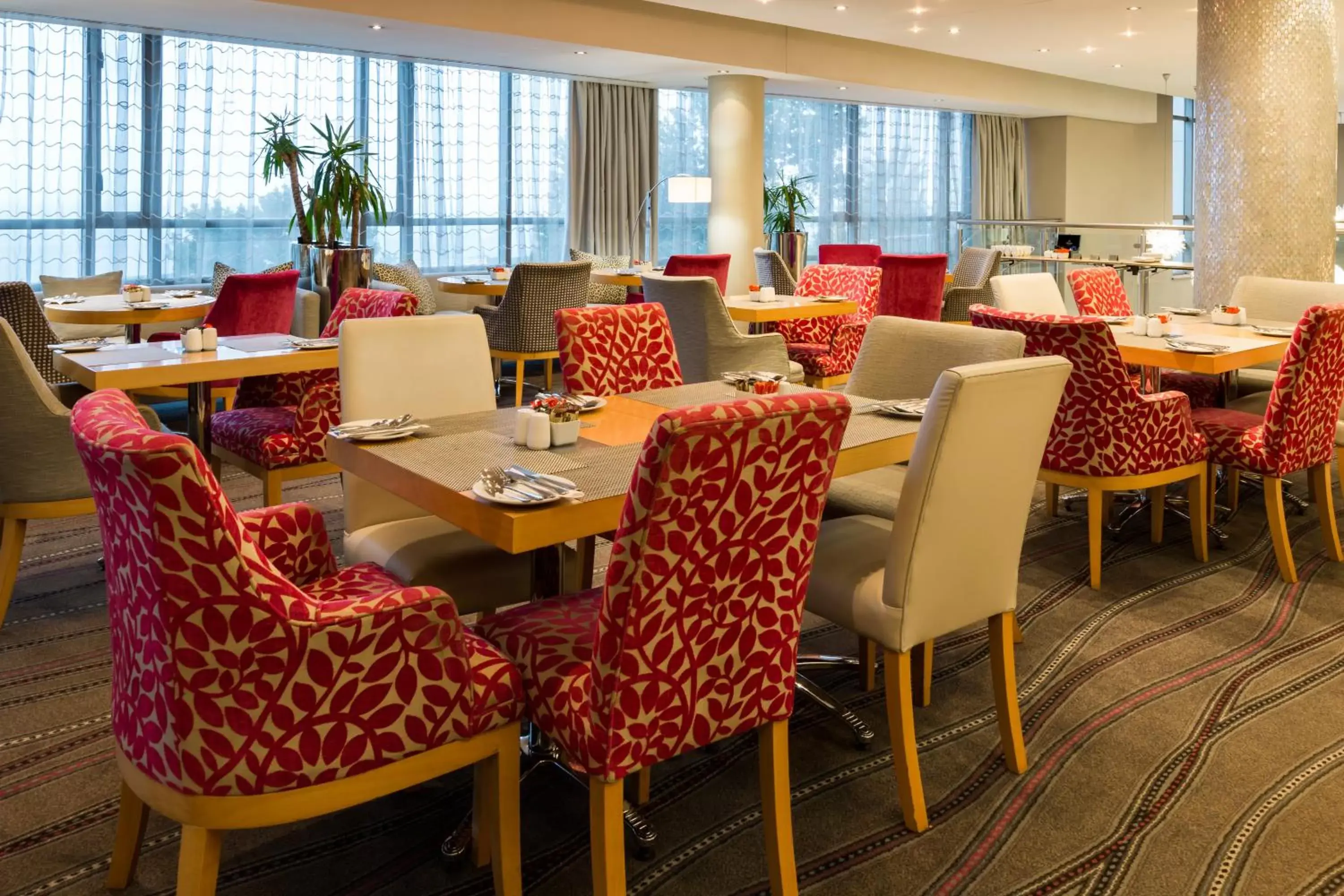 Restaurant/Places to Eat in Holiday Inn Express Durban - Umhlanga, an IHG Hotel