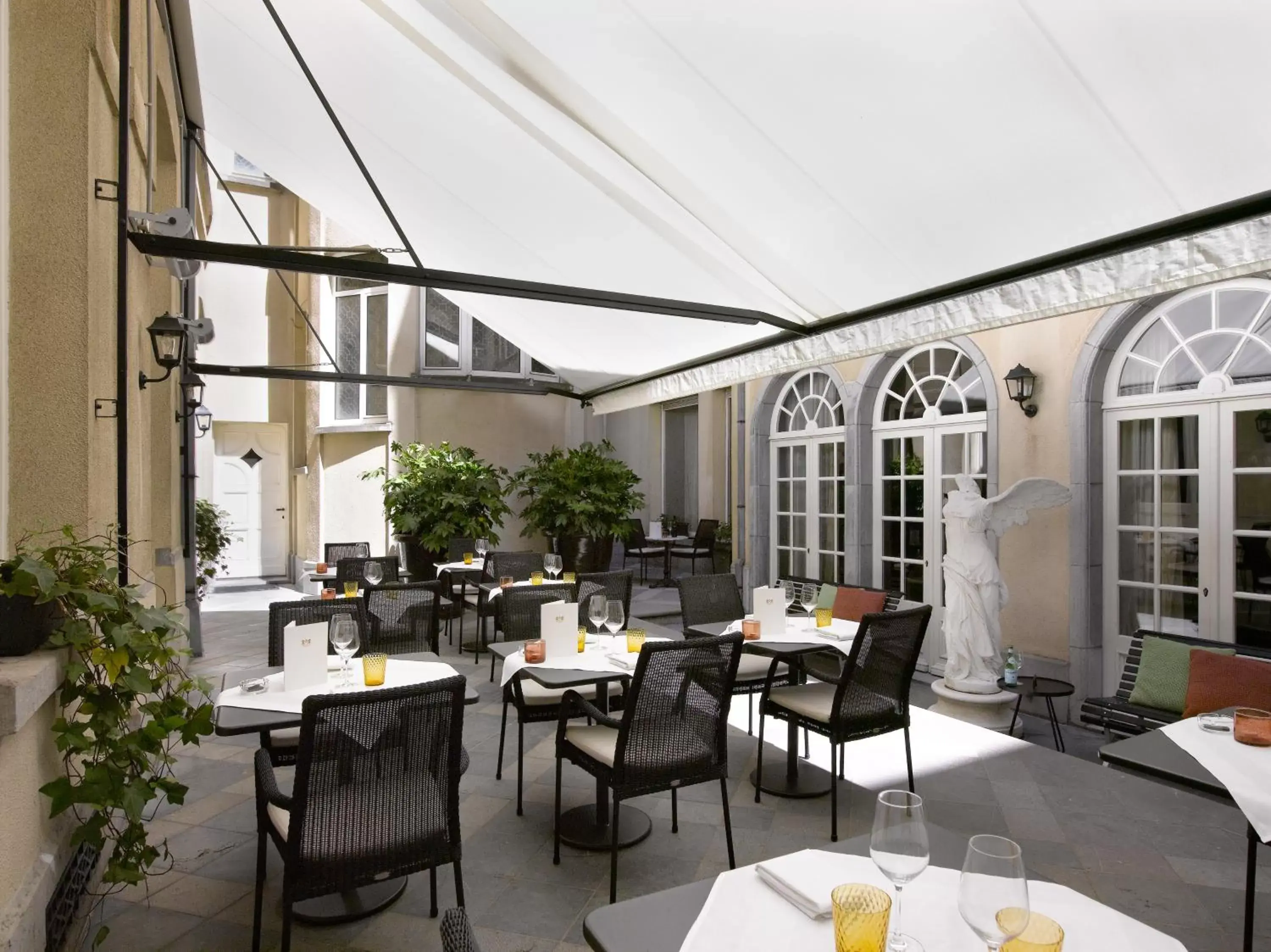 Patio, Restaurant/Places to Eat in Hotel Damier Kortrijk