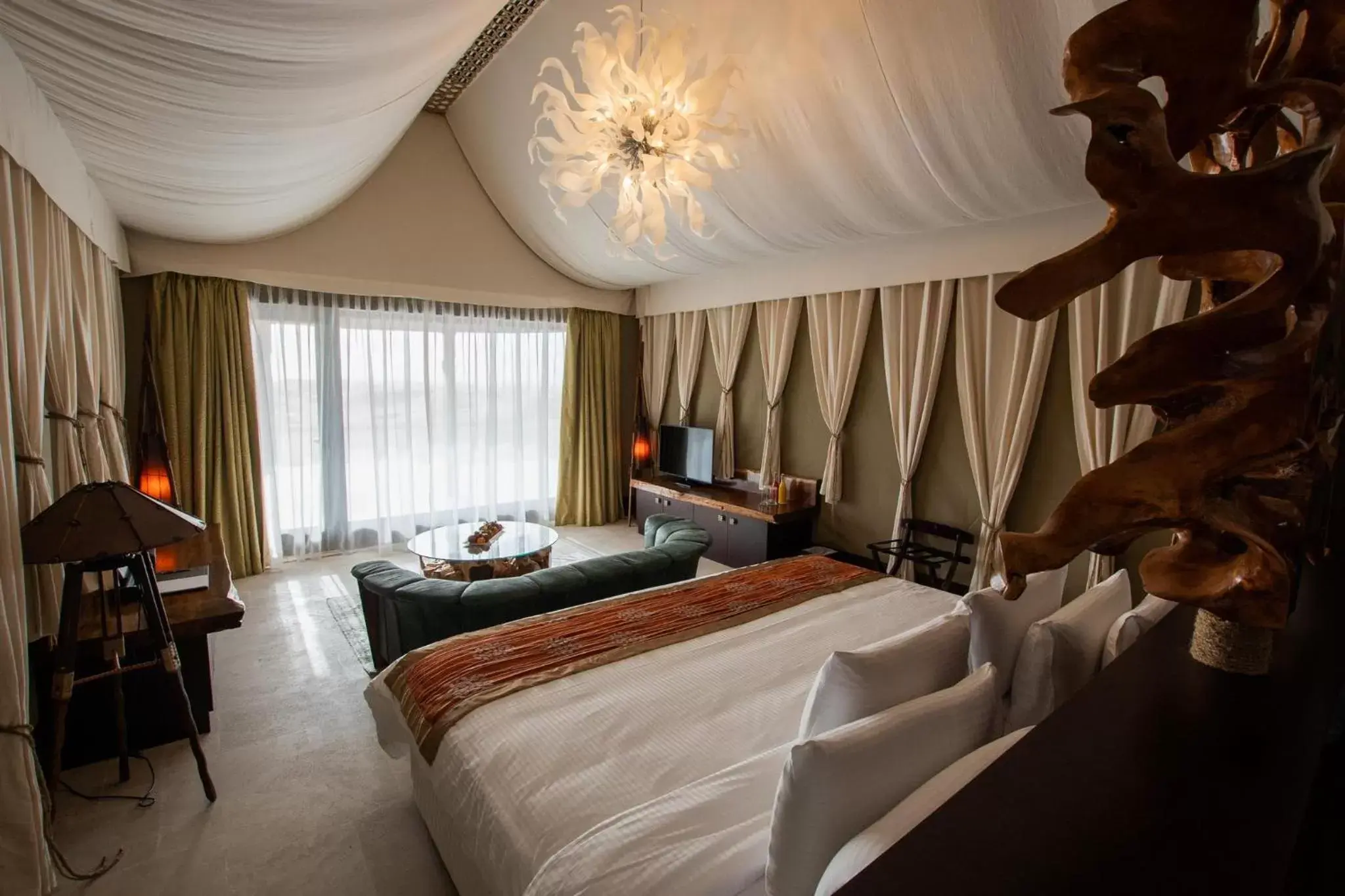 Bed in Telal Resort Al Ain