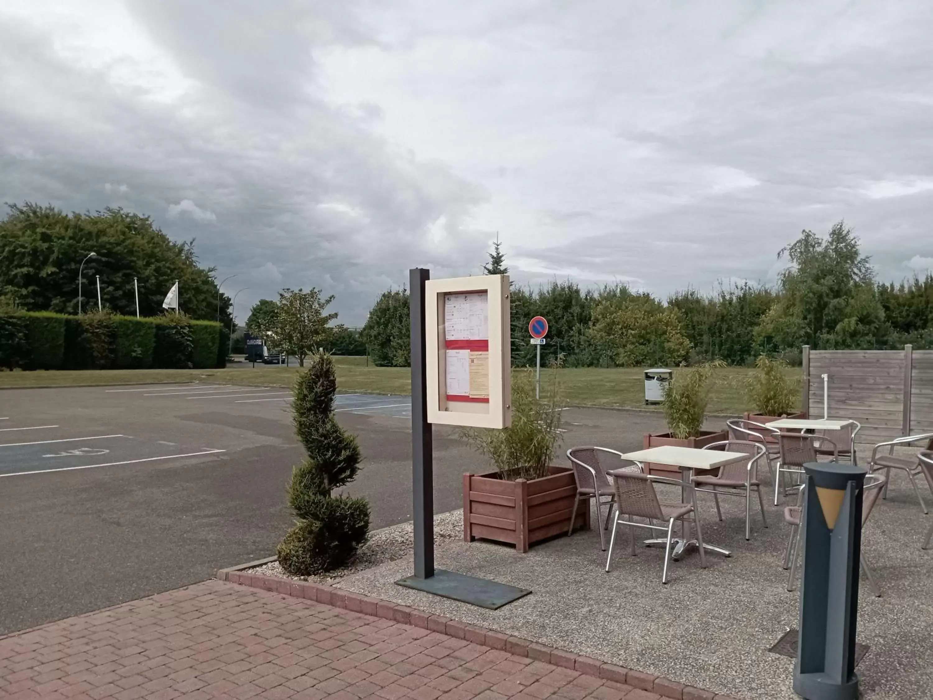 Restaurant/places to eat in ibis Albert Pays de Somme