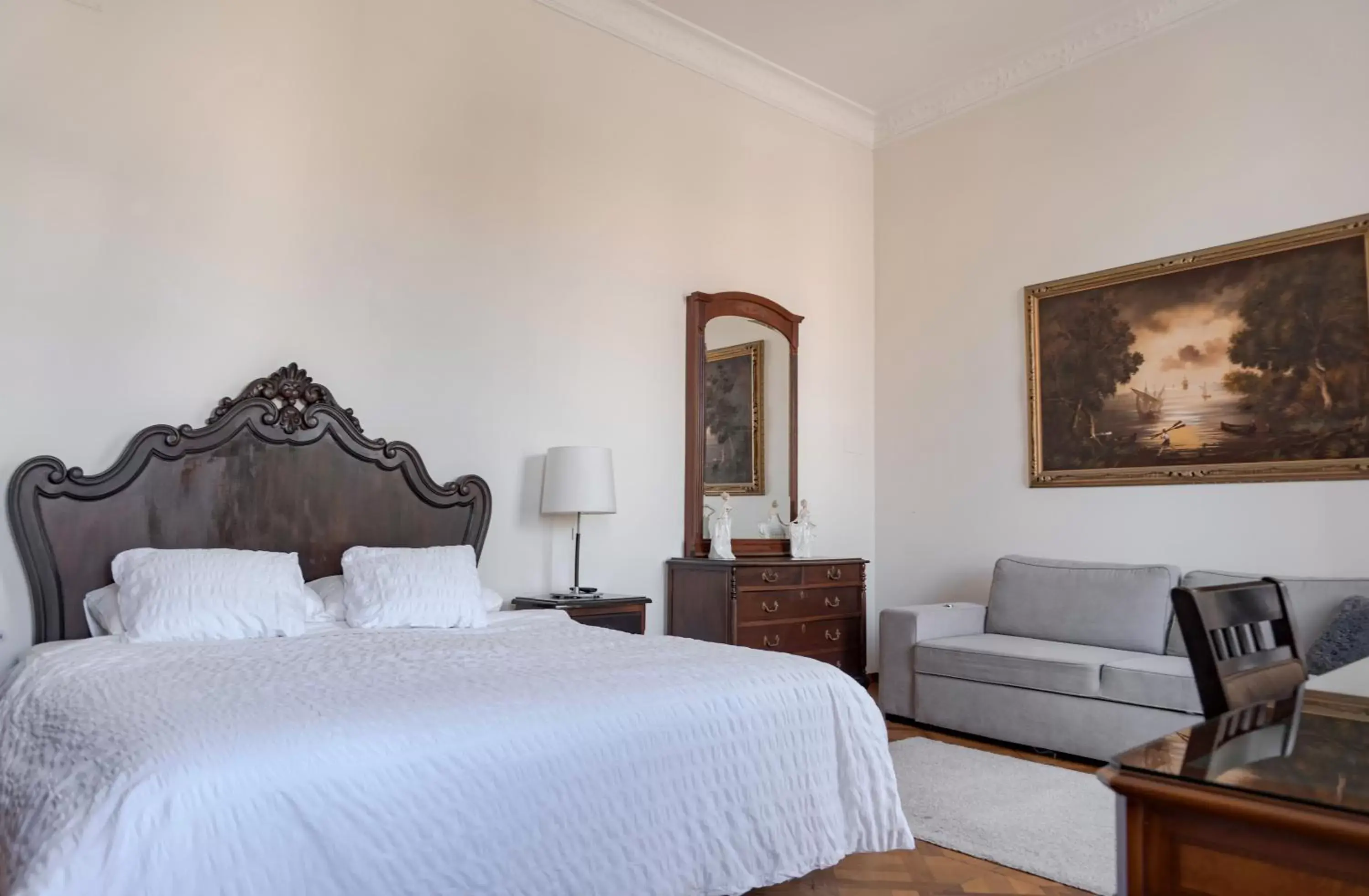 Quadruple Room with Shared Bathroom - single occupancy in Santa Ana Suite & Rooms Quadruple Room with Shared Bathroom - single occupancy in Santa Ana Suite & Rooms
