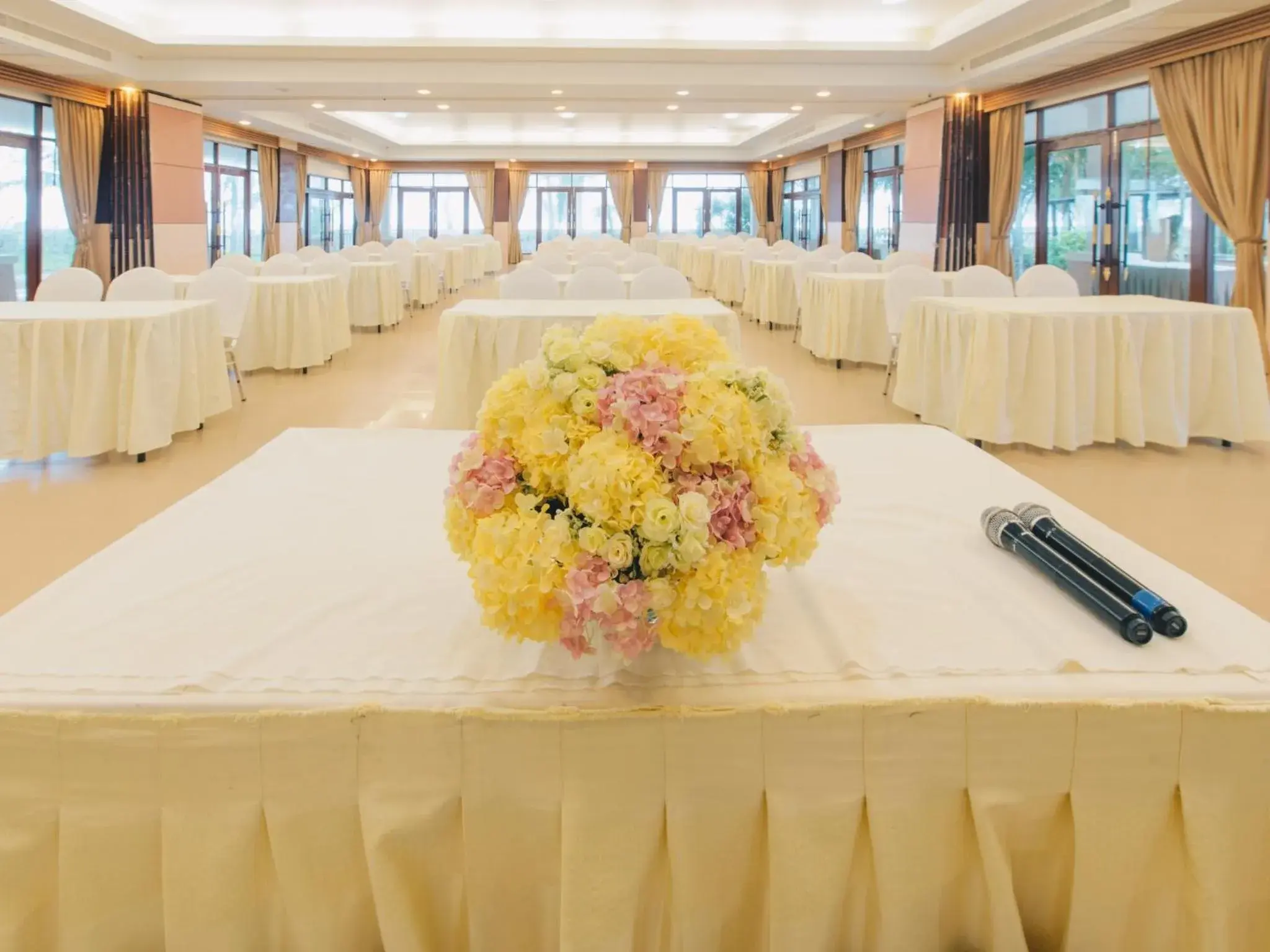 Meeting/conference room, Banquet Facilities in Pakmeng Resort