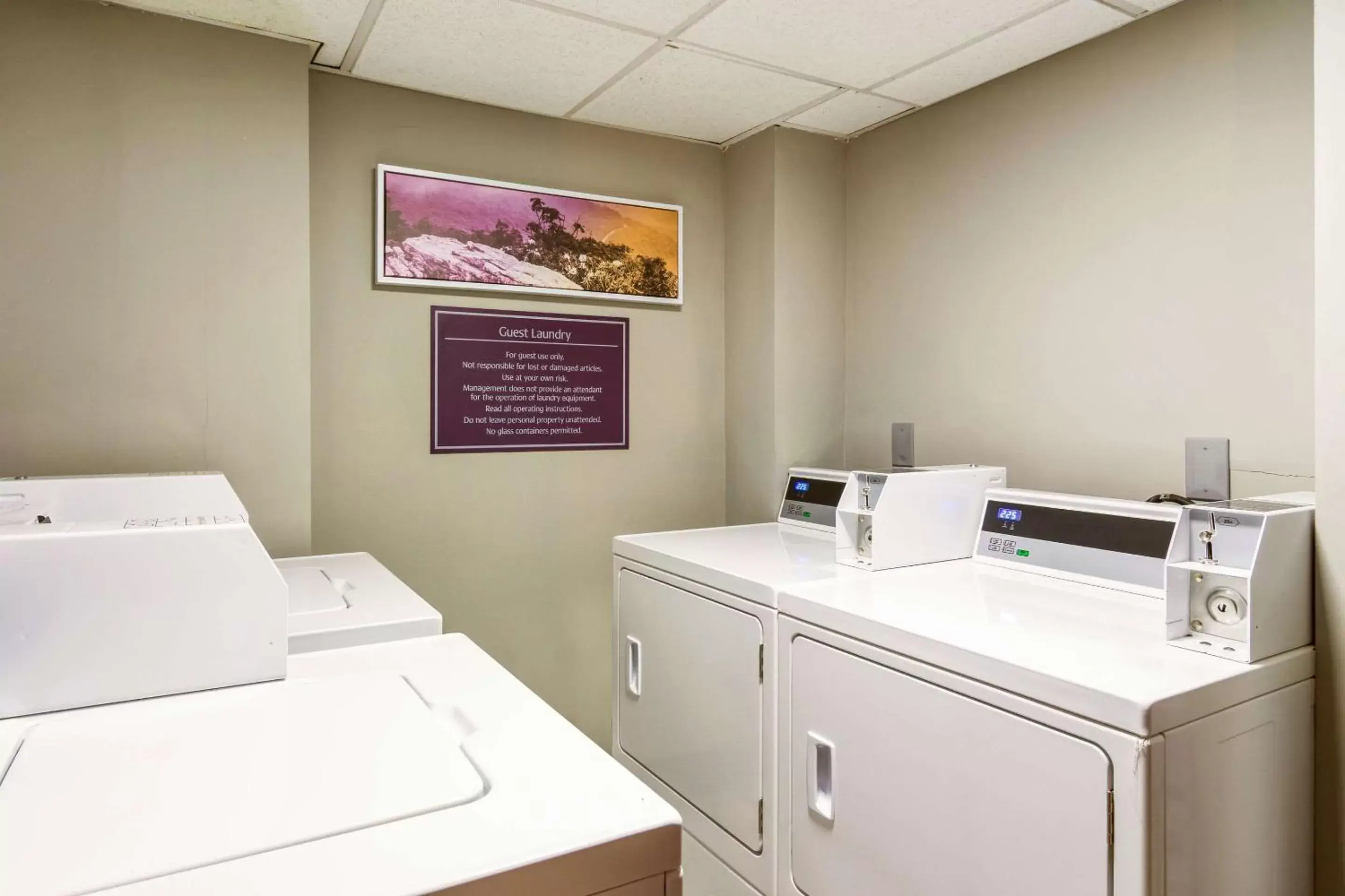 laundry in District 3 Hotel, Ascend Hotel Collection