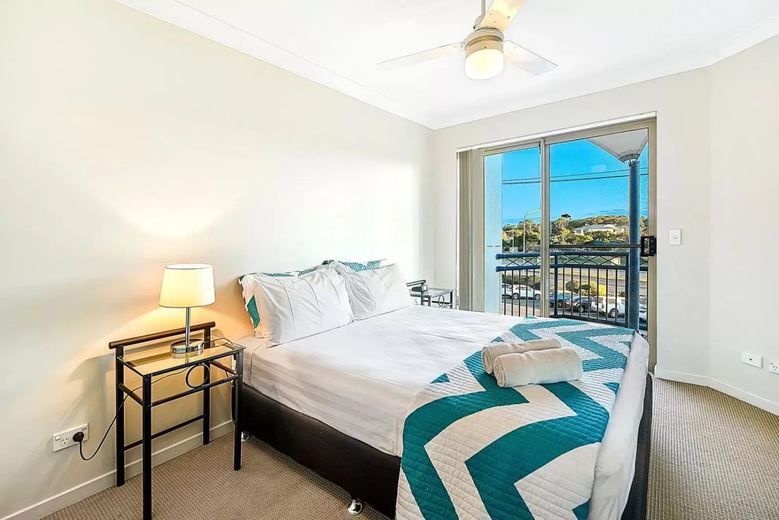 Bedroom, Bed in Golden Riviera Absolute Beachfront Resort