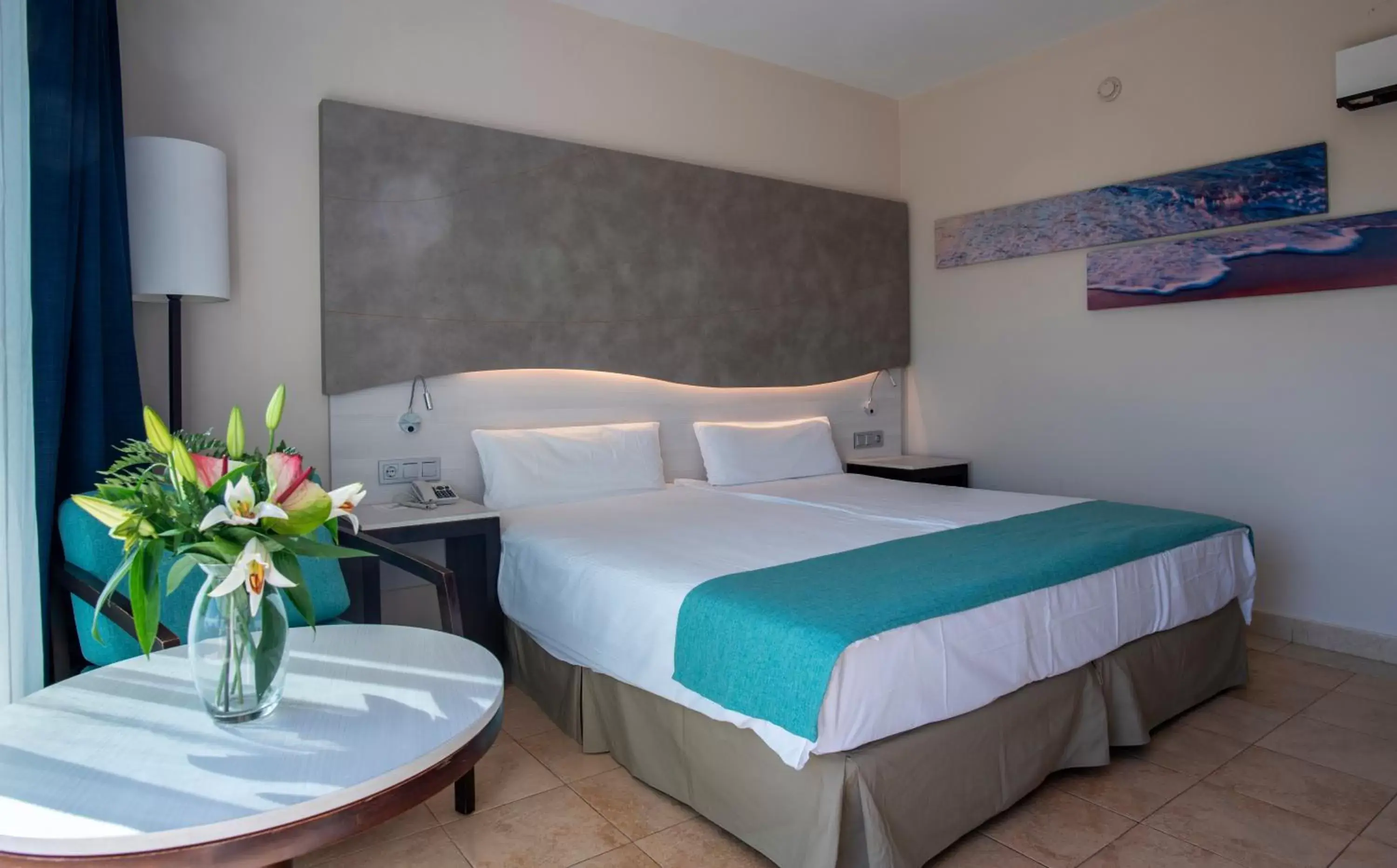 Decorative detail, Bed in Impressive Playa Granada Golf