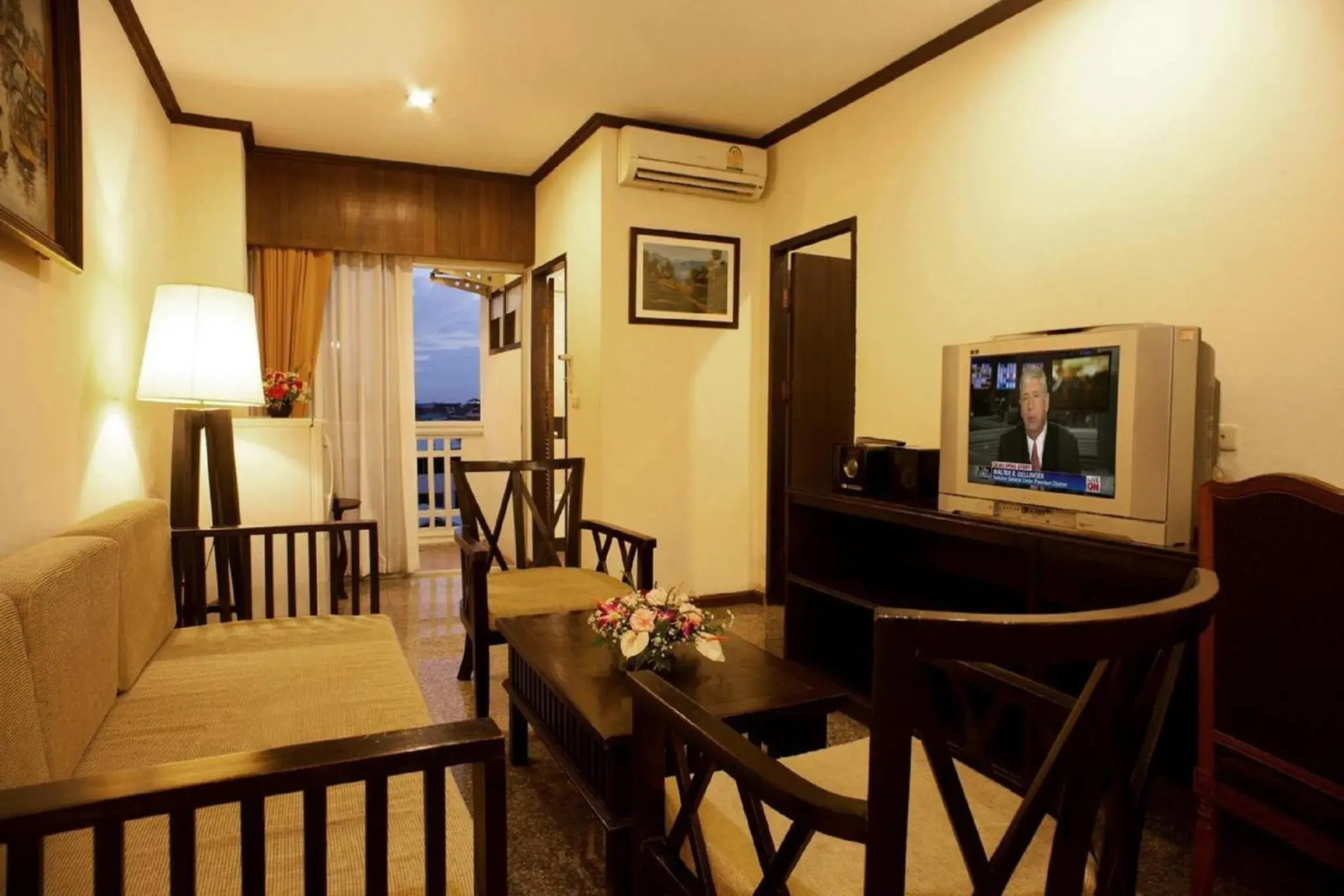 Seating area, TV/Entertainment Center in Royal Panerai Hotel