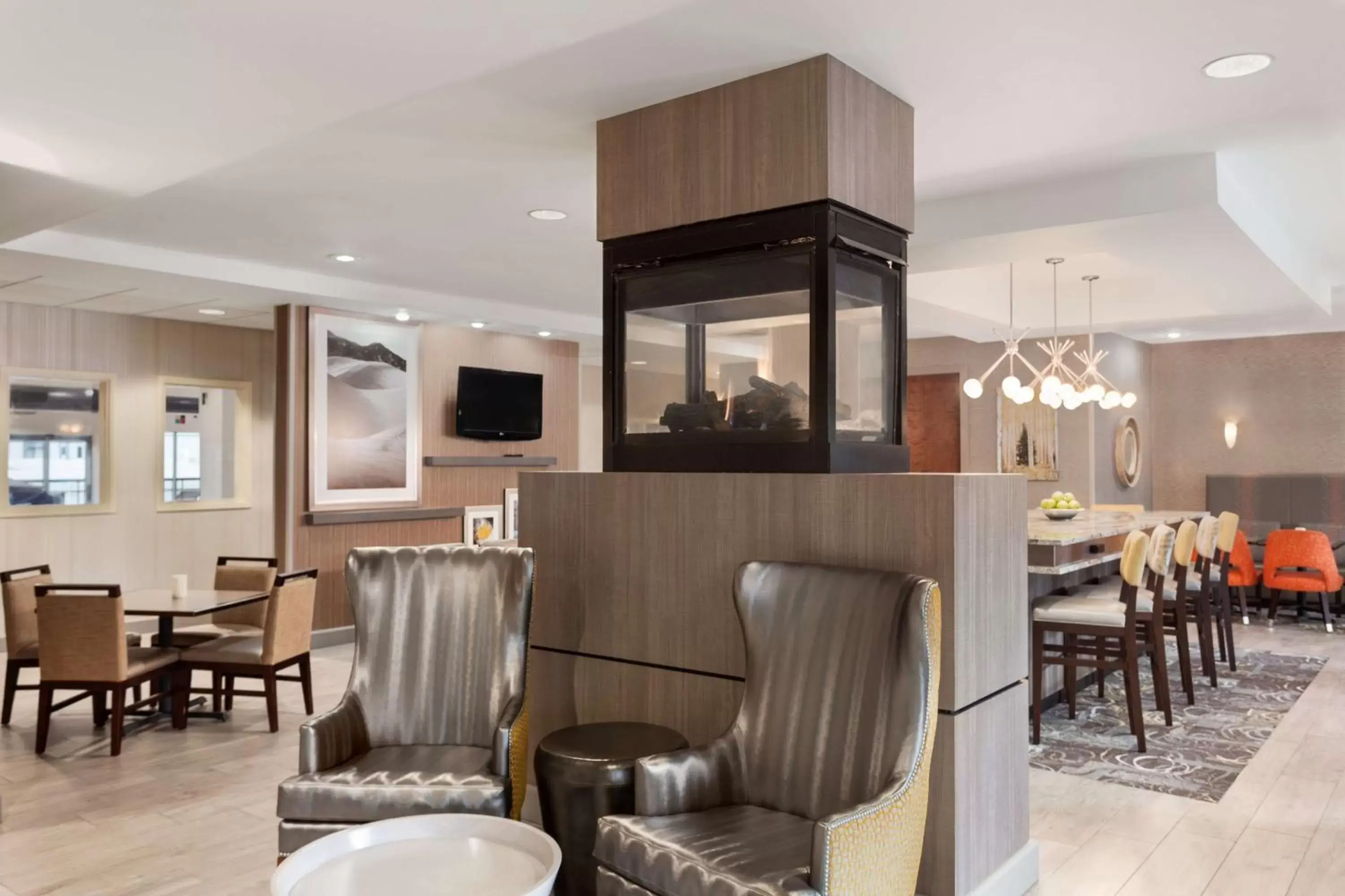 Lobby or reception, Restaurant/Places to Eat in Hampton Inn & Suites Denver-Cherry Creek