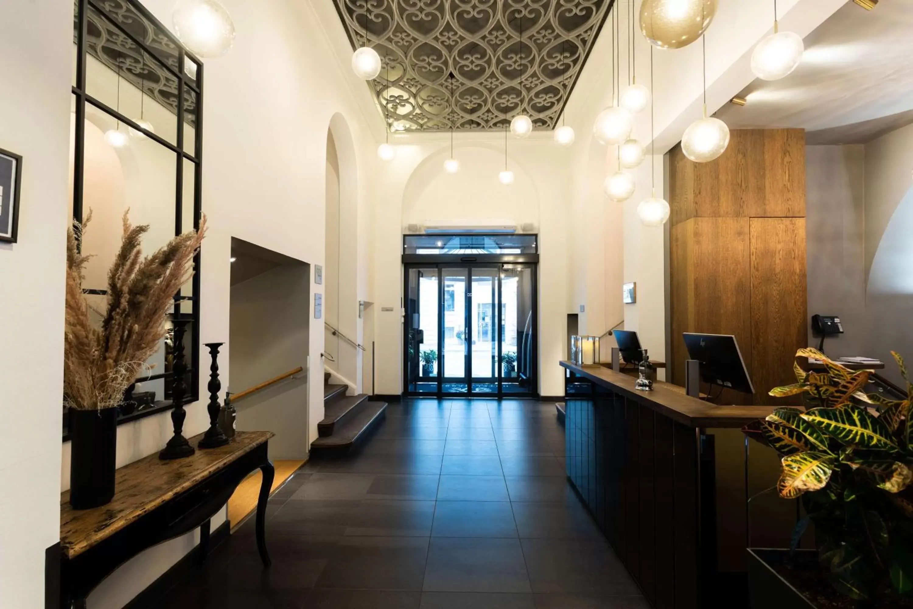 Lobby or reception in Best Western Hotel Hebron