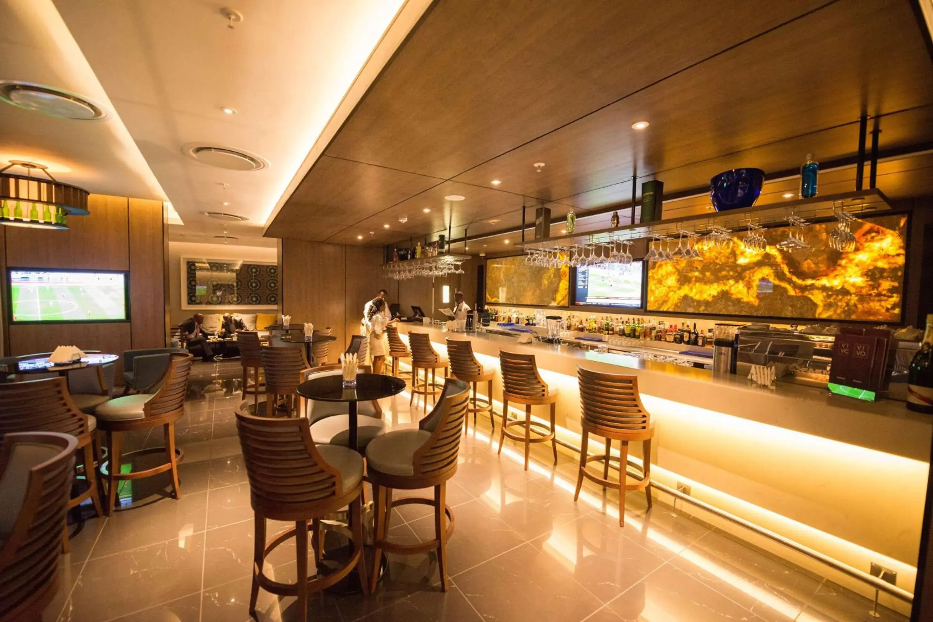 Lounge or bar, Restaurant/Places to Eat in Radisson Blu Hotel & Residence Maputo