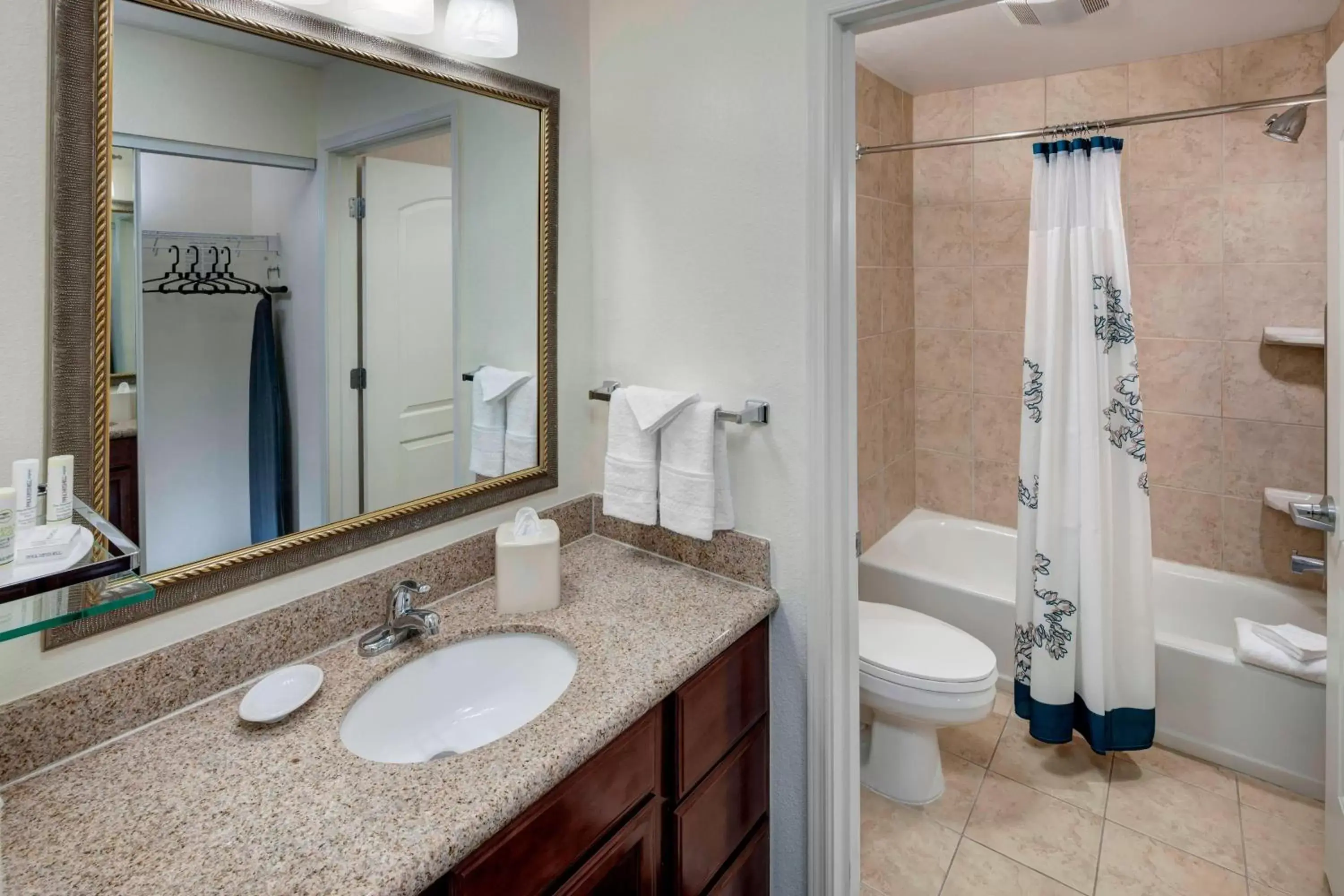 Bathroom in Residence Inn Tucson Airport