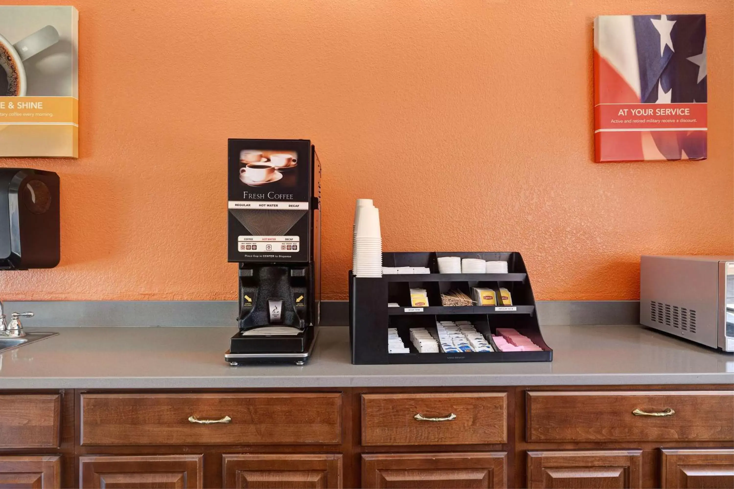 Restaurant/places to eat in Motel 6-Shepherdsville, KY Louisville South Restaurant/places to eat in Motel 6-Shepherdsville, KY Louisville South