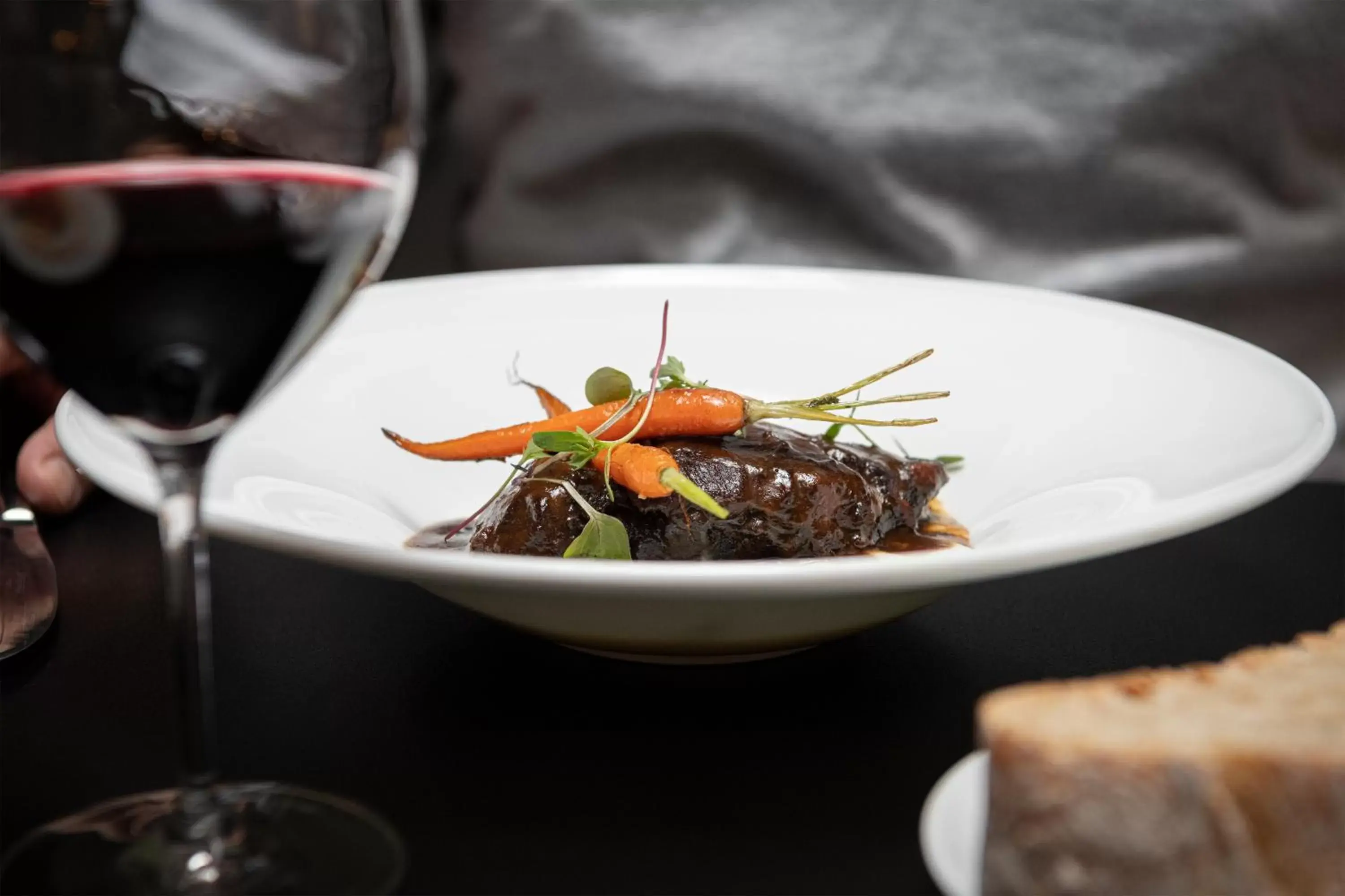 Restaurant/places to eat in Hotel Plaza Restaurant/places to eat in Hotel Plaza