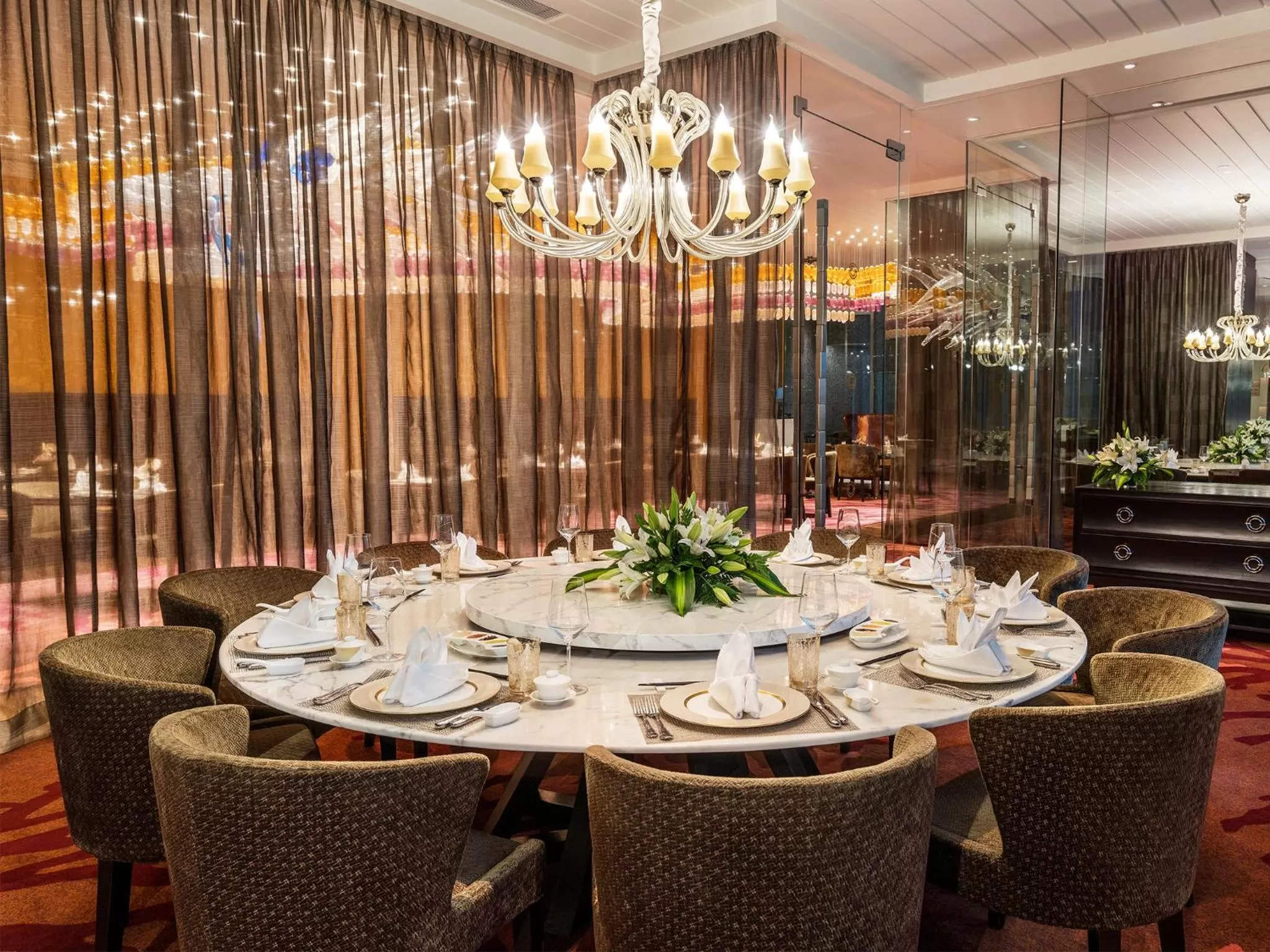 Lunch in Taj Santacruz