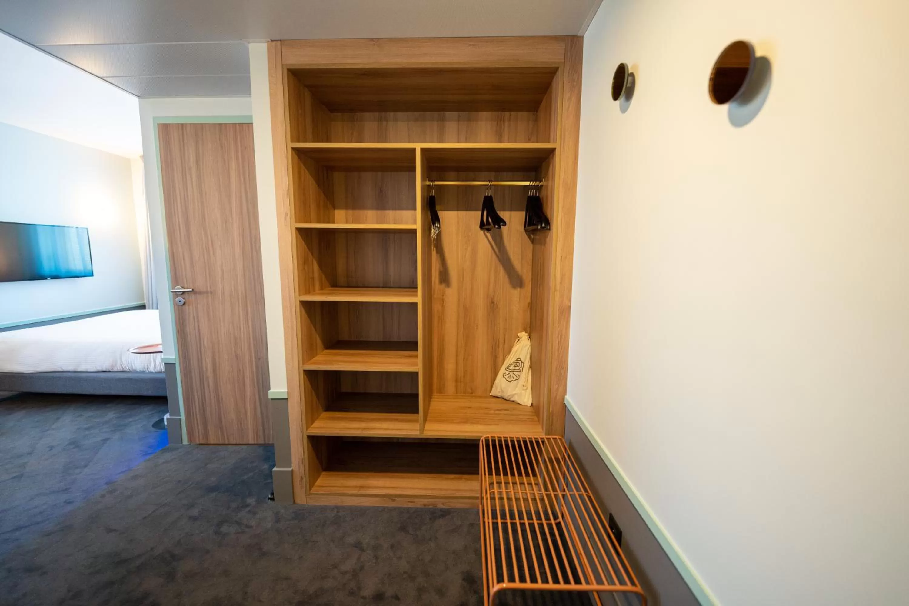 Bedroom, Bed in Aiden by Best Western Clermont-Ferrand Hotel & Spa