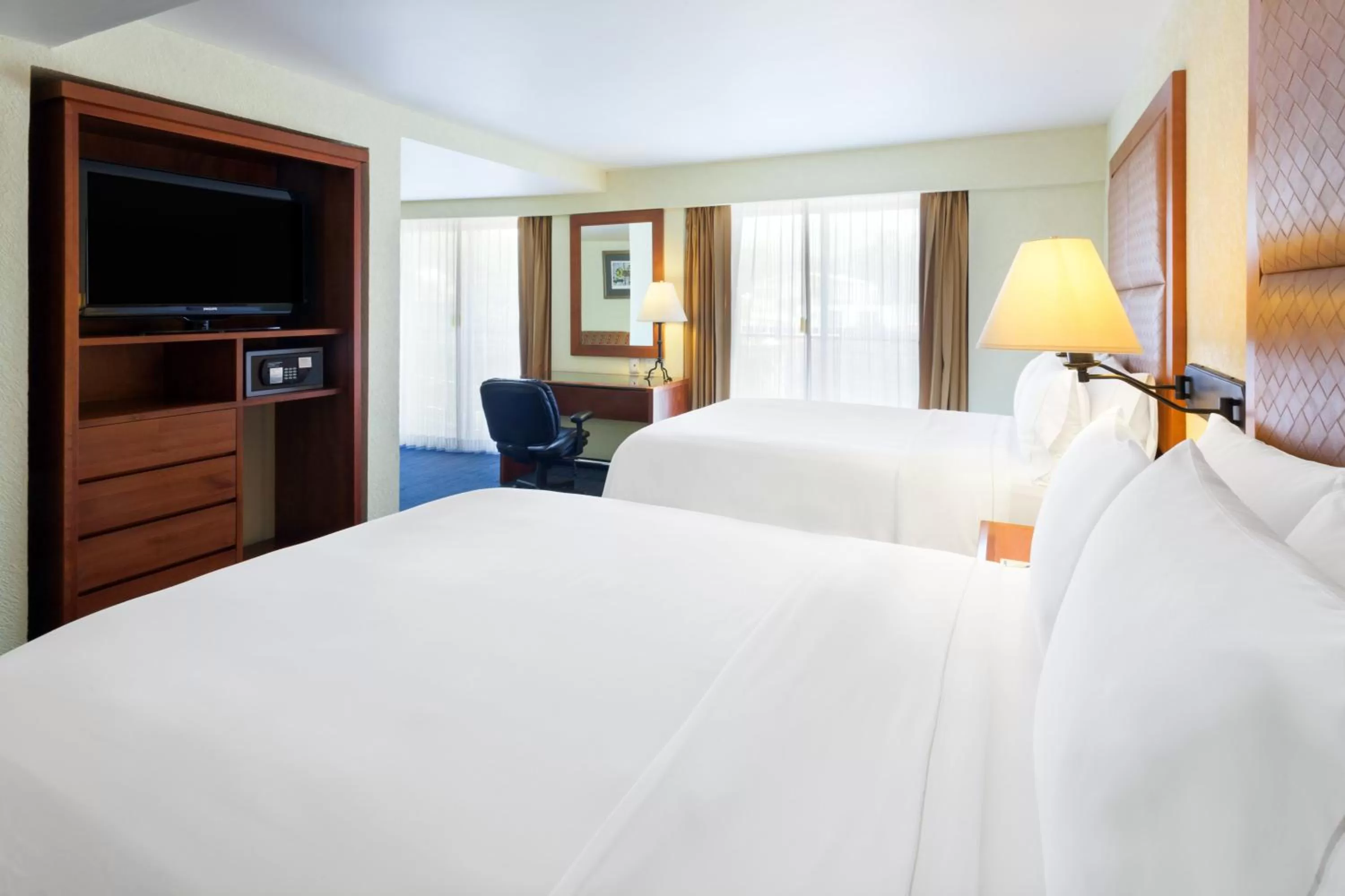 Bedroom, Bed in Holiday Inn Express Oaxaca - Centro Historico by IHG