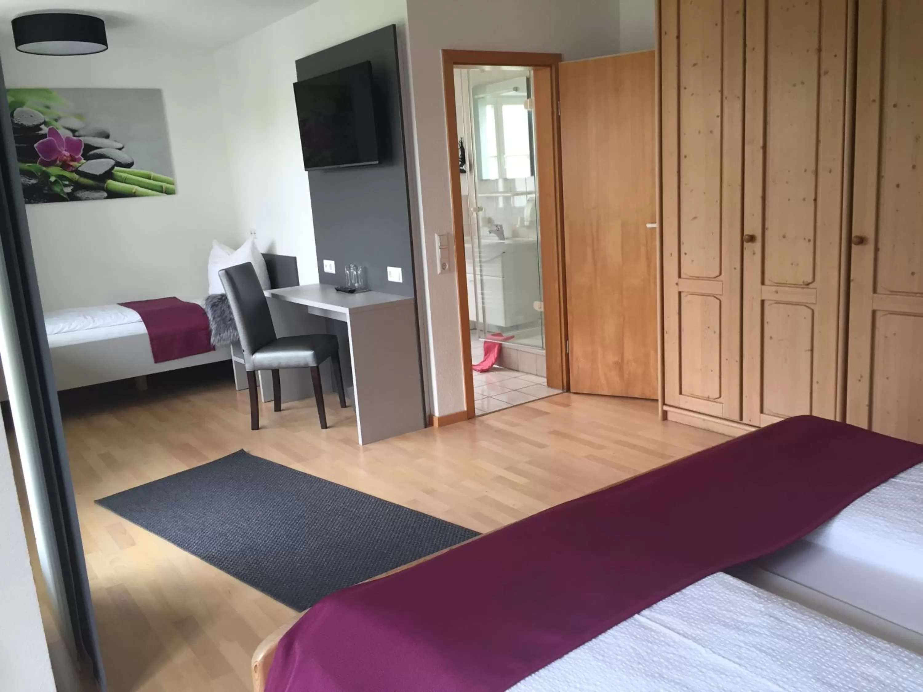 Photo of the whole room, Bed in Torstuben