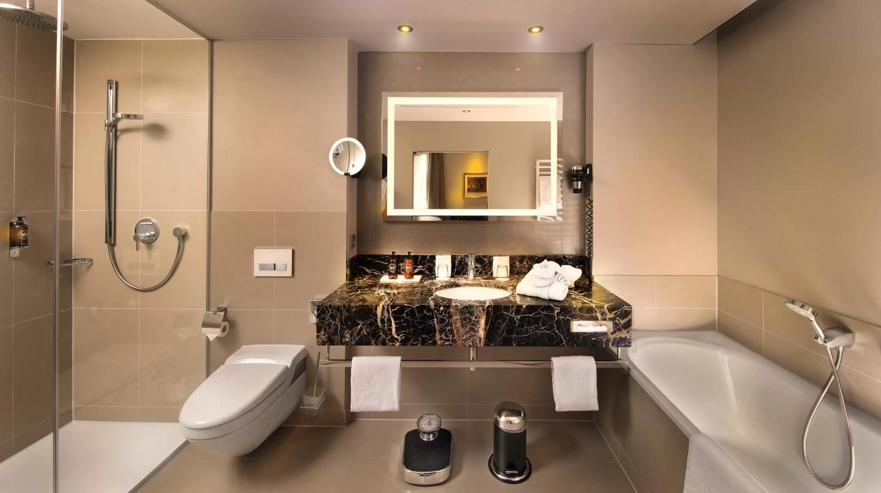 Bathroom in Hotel Maximilian’s