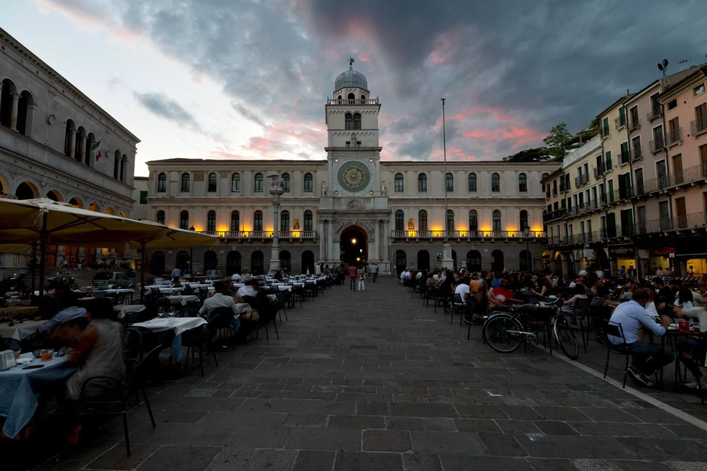 Area and facilities in Diamantino Town House