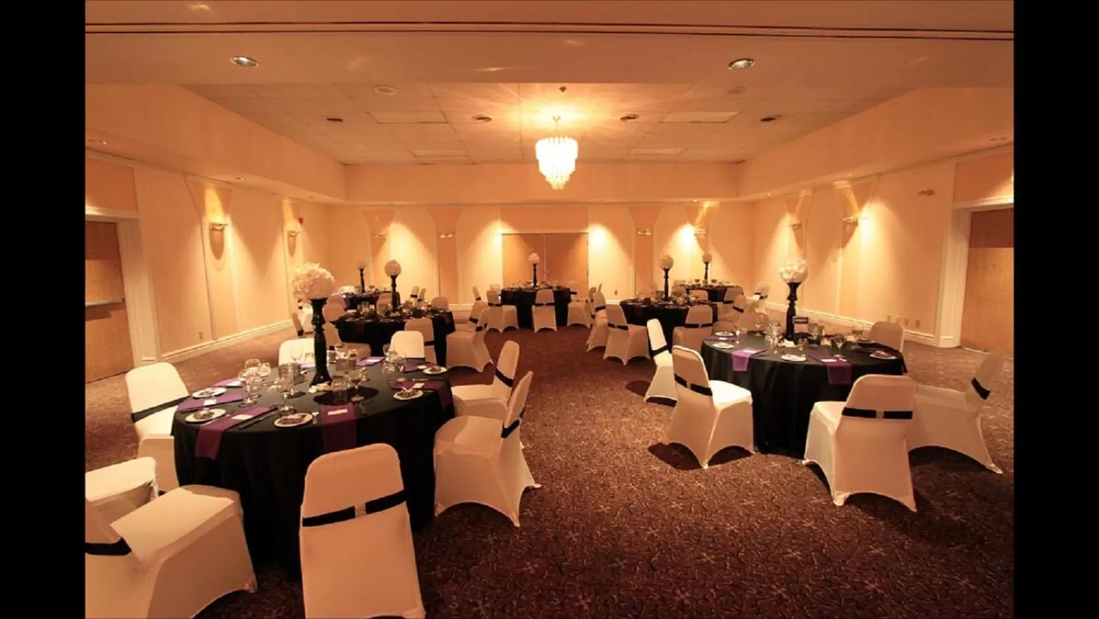 Banquet/Function facilities in Ramada by Wyndham Lindsay