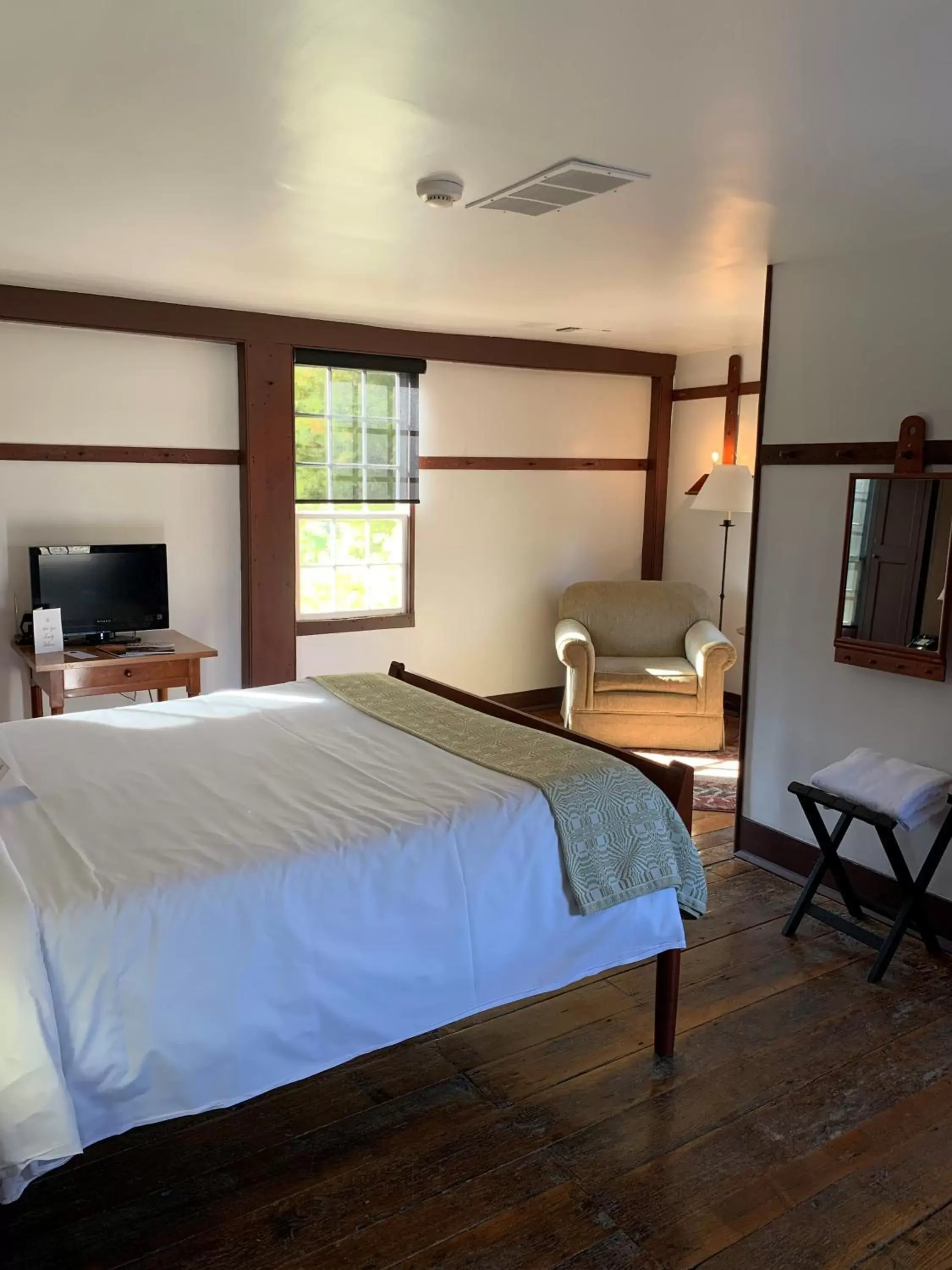 Bed in Shaker Village of Pleasant Hill