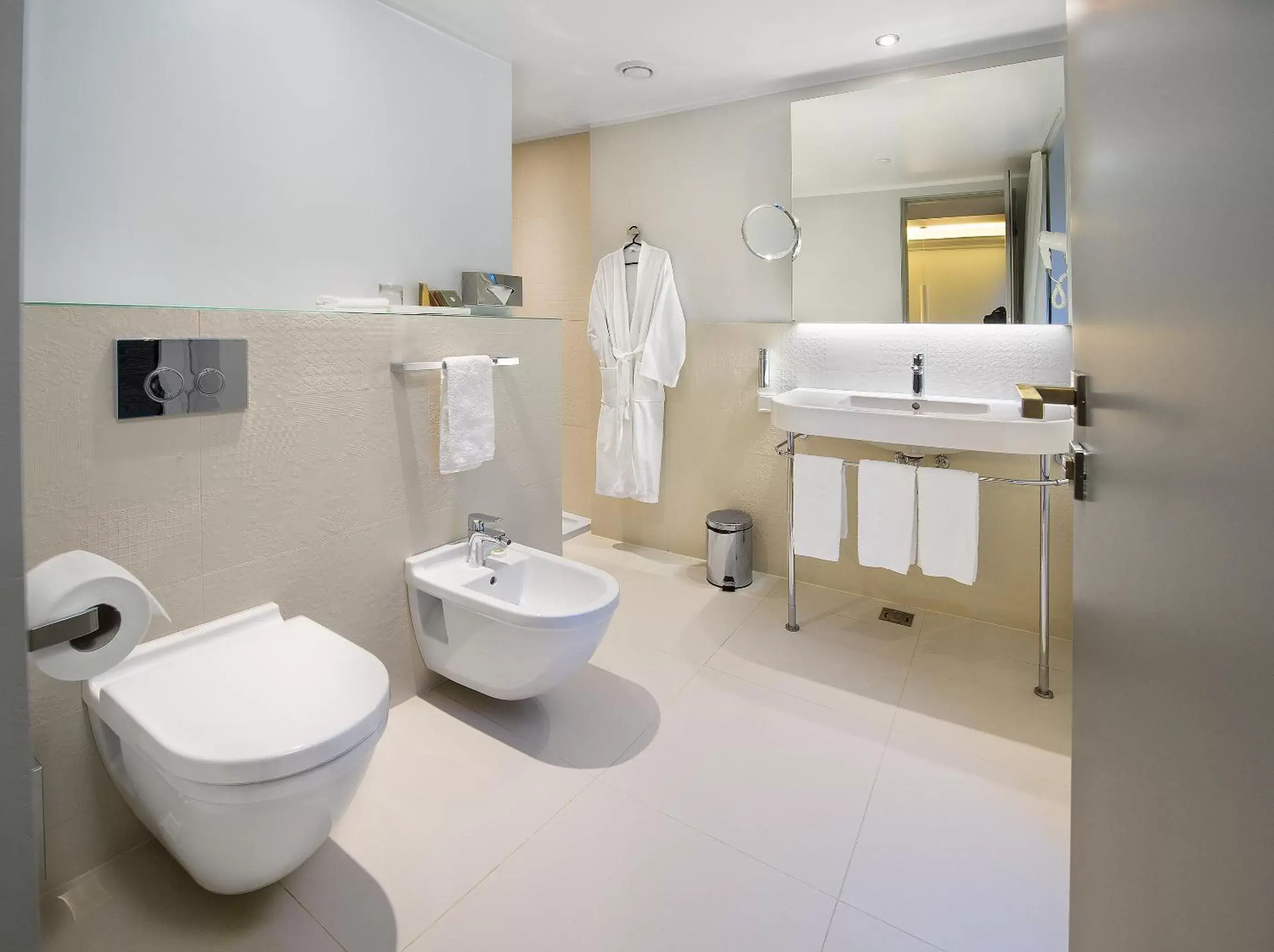 Bathroom in Hotel L'Ermitage