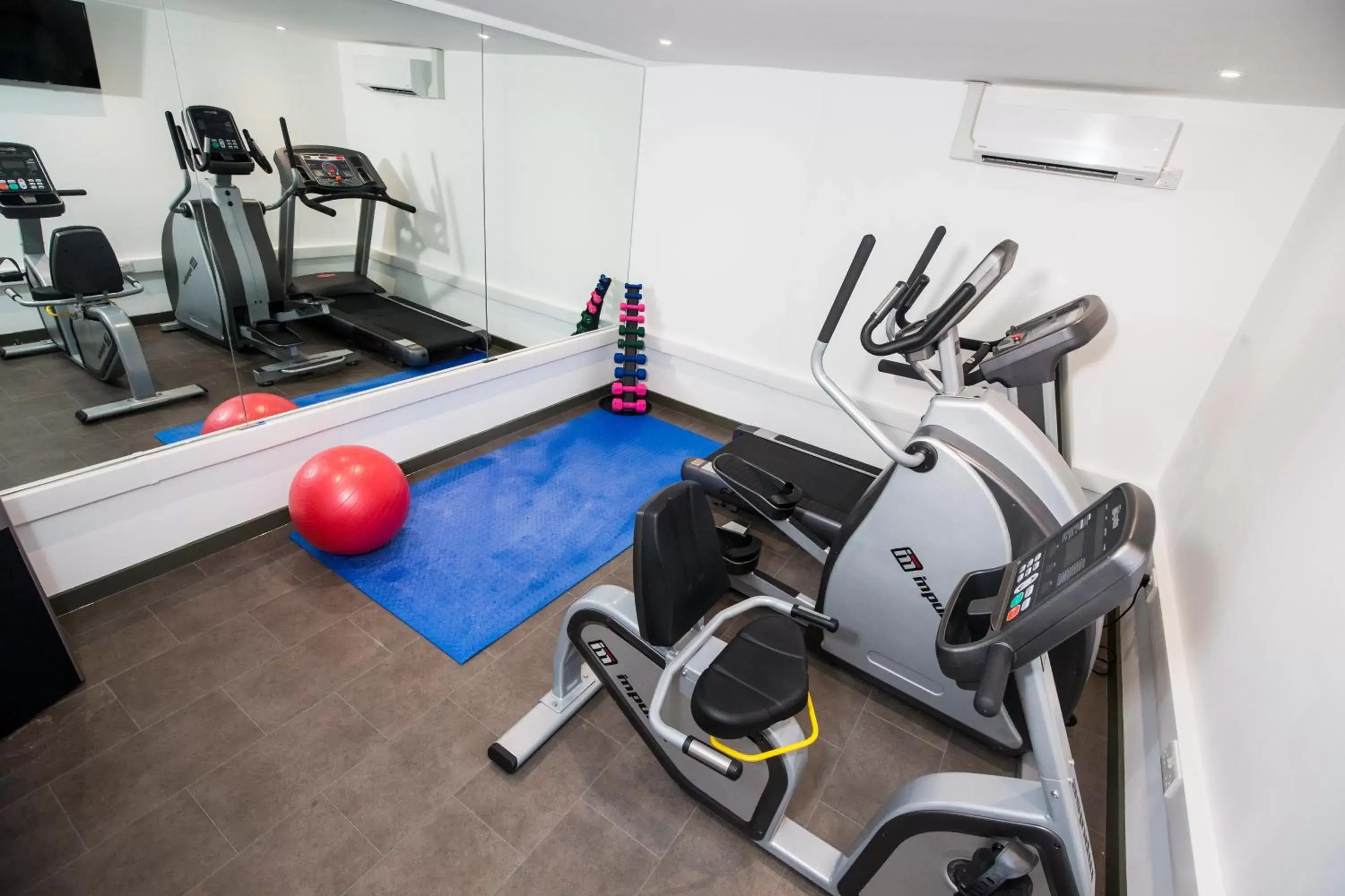 Fitness centre/facilities, Fitness Center/Facilities in Ramada London South Mimms