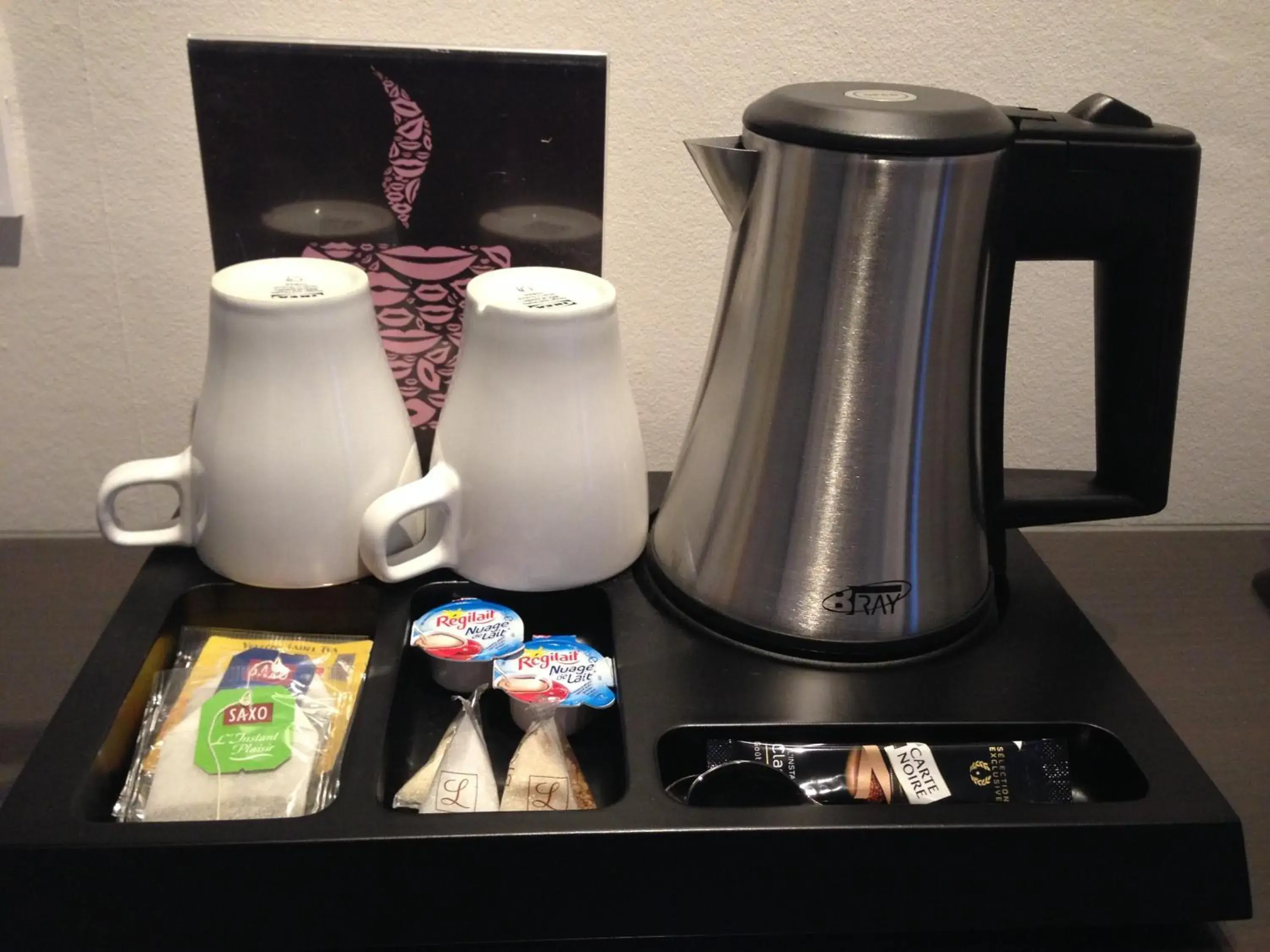 Coffee/Tea Facilities in Logis Le Midland