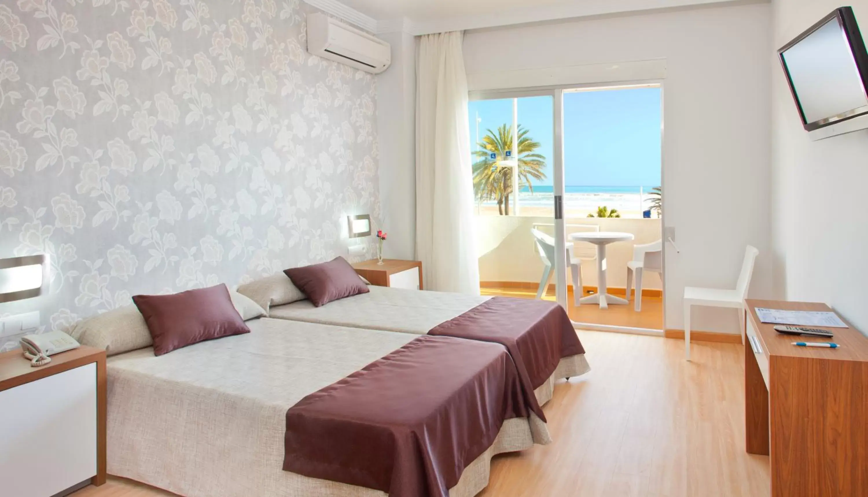 Bed in Hotel RH Riviera - Adults Only
