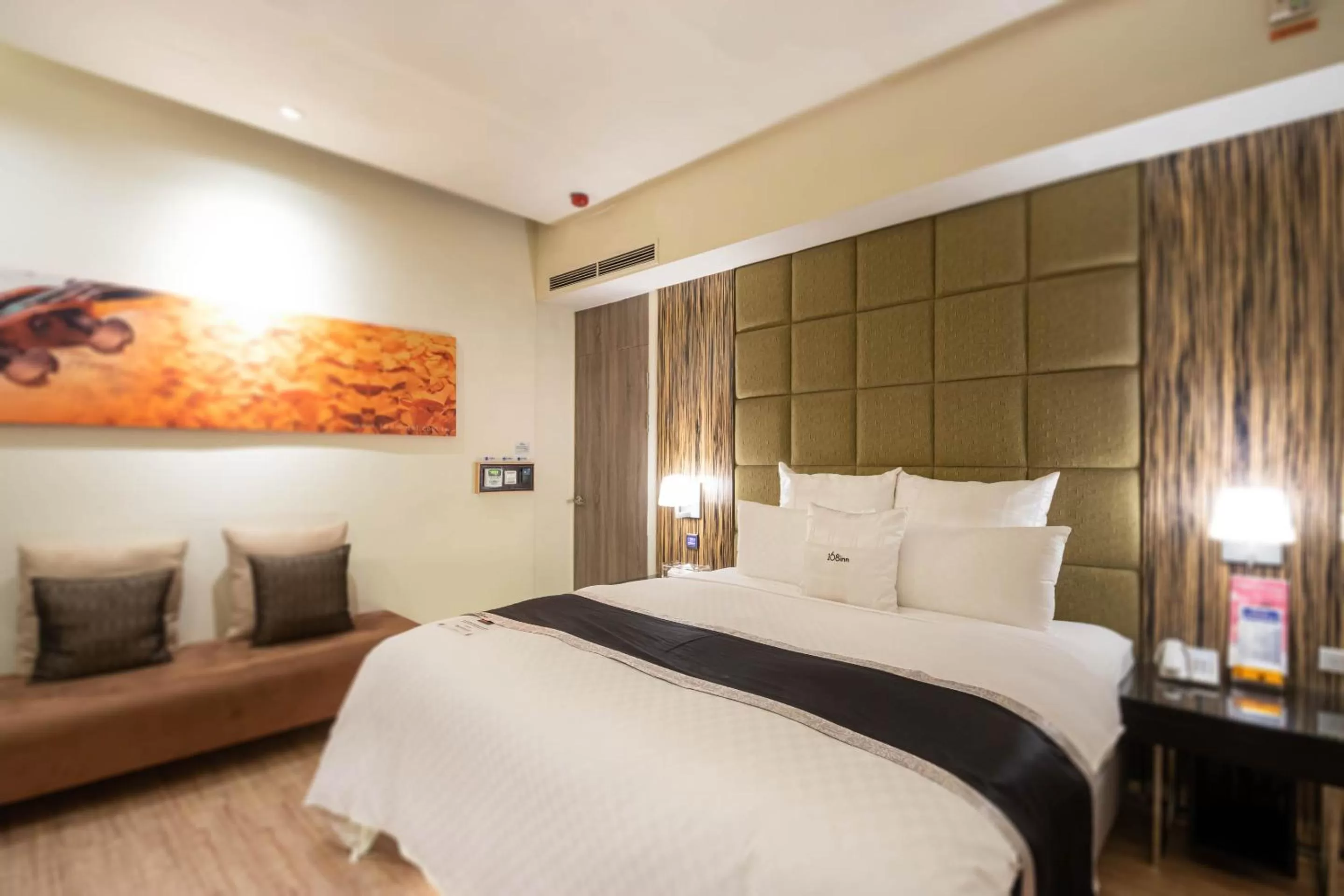 Bed in 168 Motel-Hsinchu