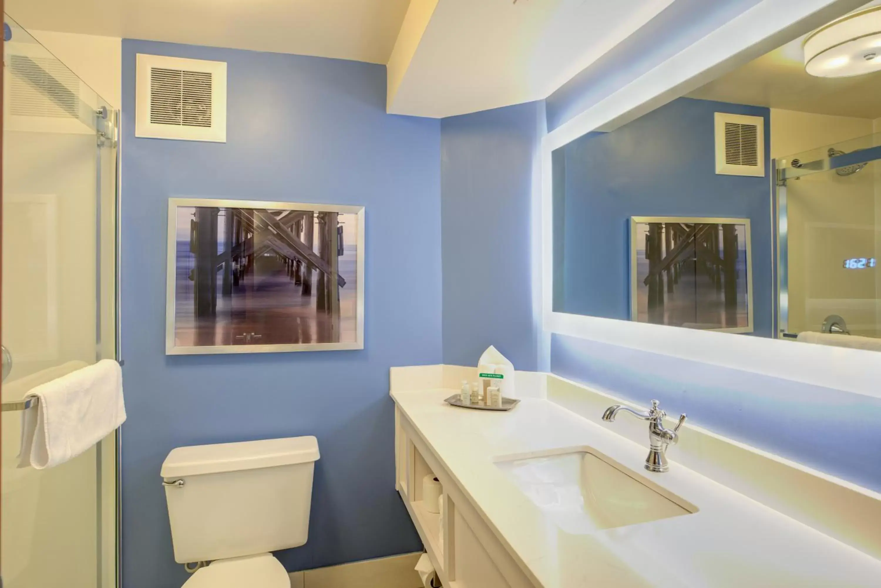 Bathroom in Hotel Indigo Charleston - Mount Pleasant, an IHG Hotel